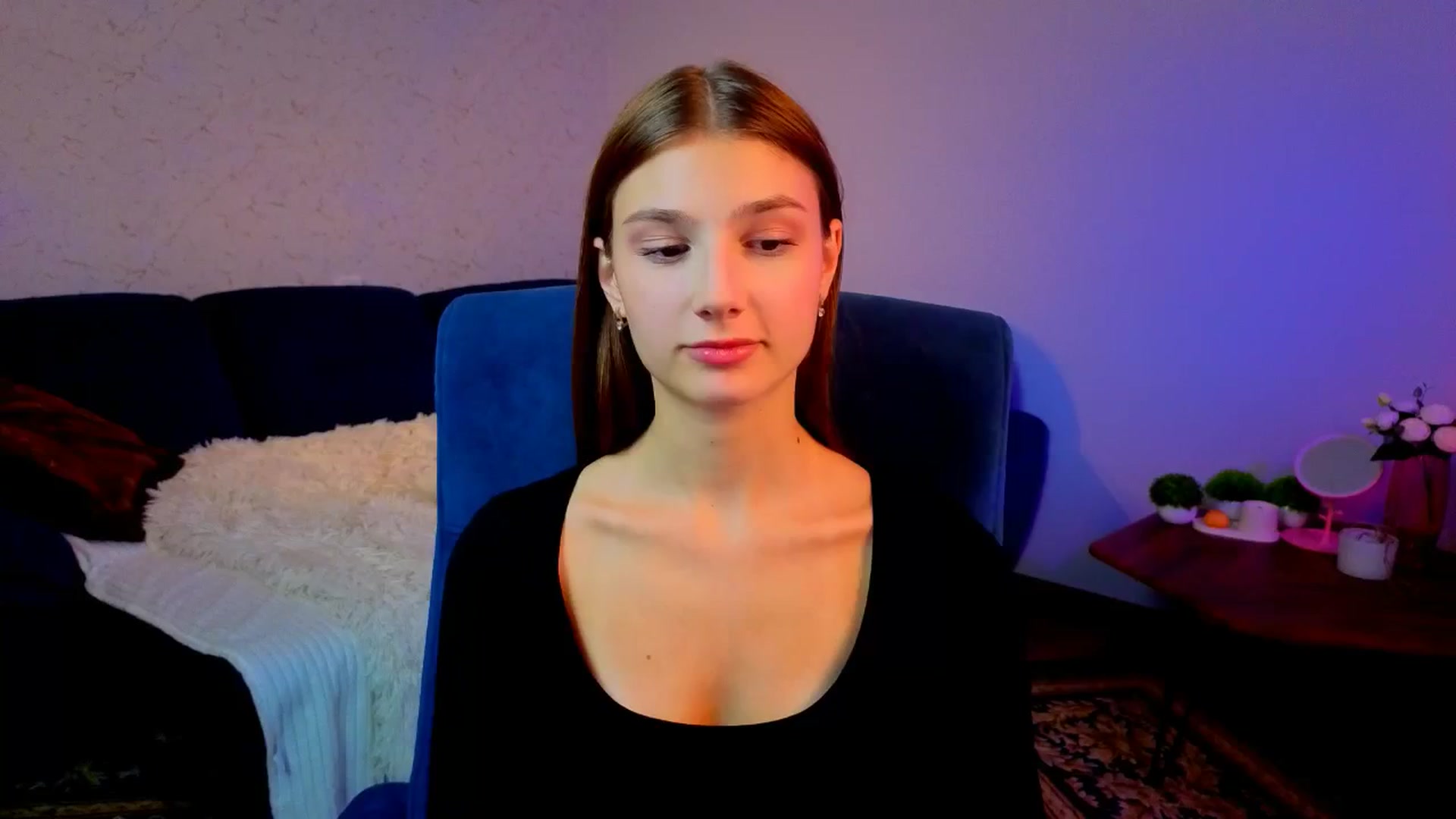 Gallery image thumbnail from AnnaHoney's myfreecams stream on, 12/30/2025, 07:37 image 10 of 20