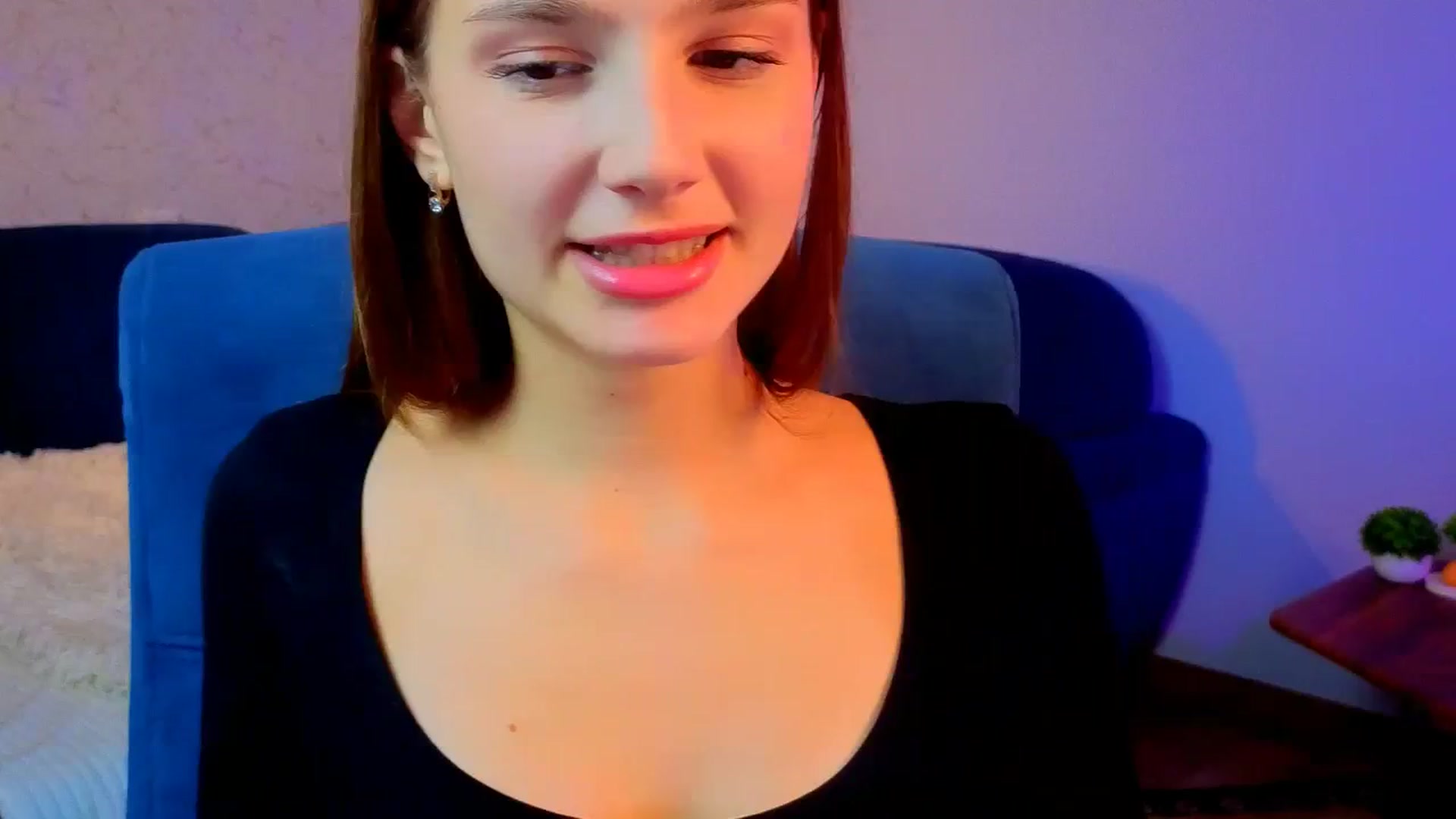 Gallery image thumbnail from AnnaHoney's myfreecams stream on, 12/30/2025, 07:37 image 15 of 20