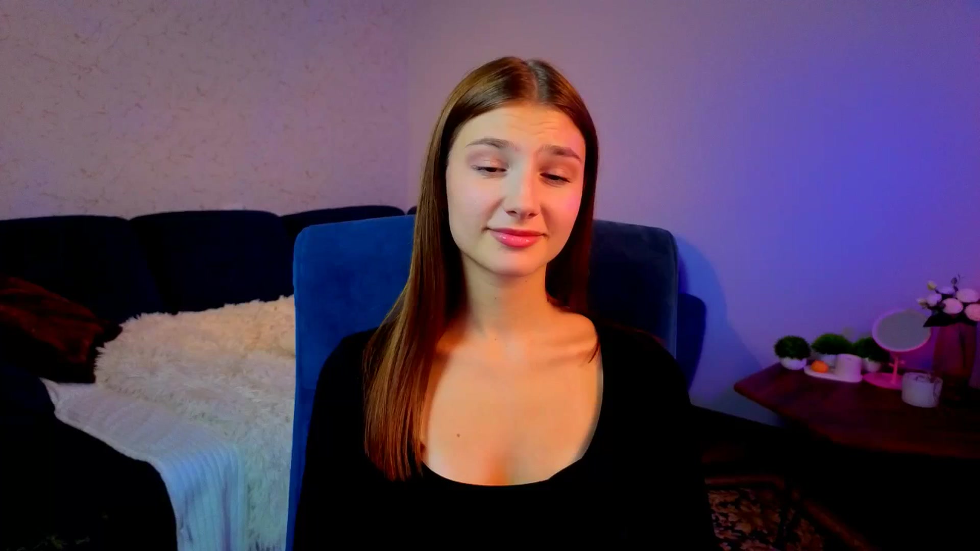 Gallery image thumbnail from AnnaHoney's myfreecams stream on, 12/30/2025, 07:37 image 1 of 20