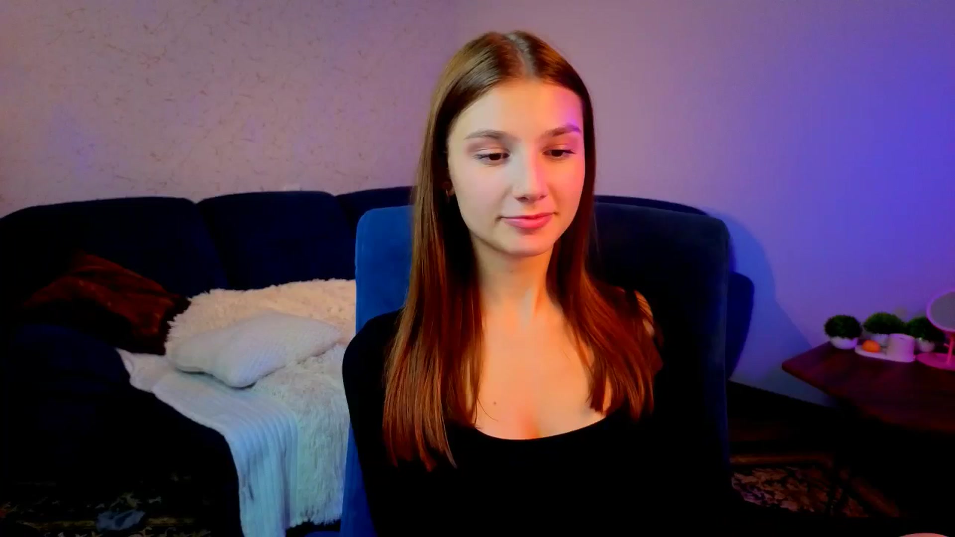 Gallery image thumbnail from AnnaHoney's myfreecams stream on, 12/30/2025, 09:34 image 6 of 20