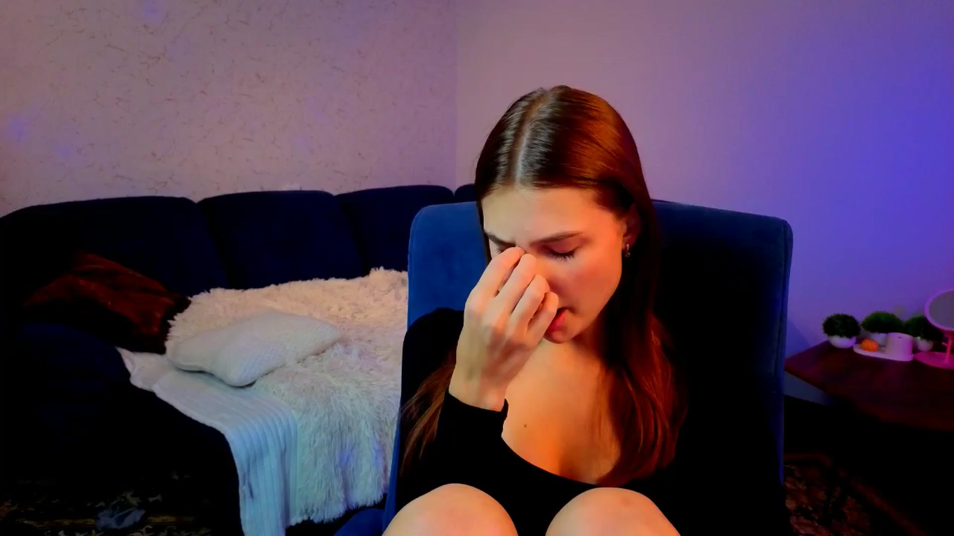 Gallery image thumbnail from AnnaHoney's myfreecams stream on, 12/30/2025, 09:34 image 1 of 20