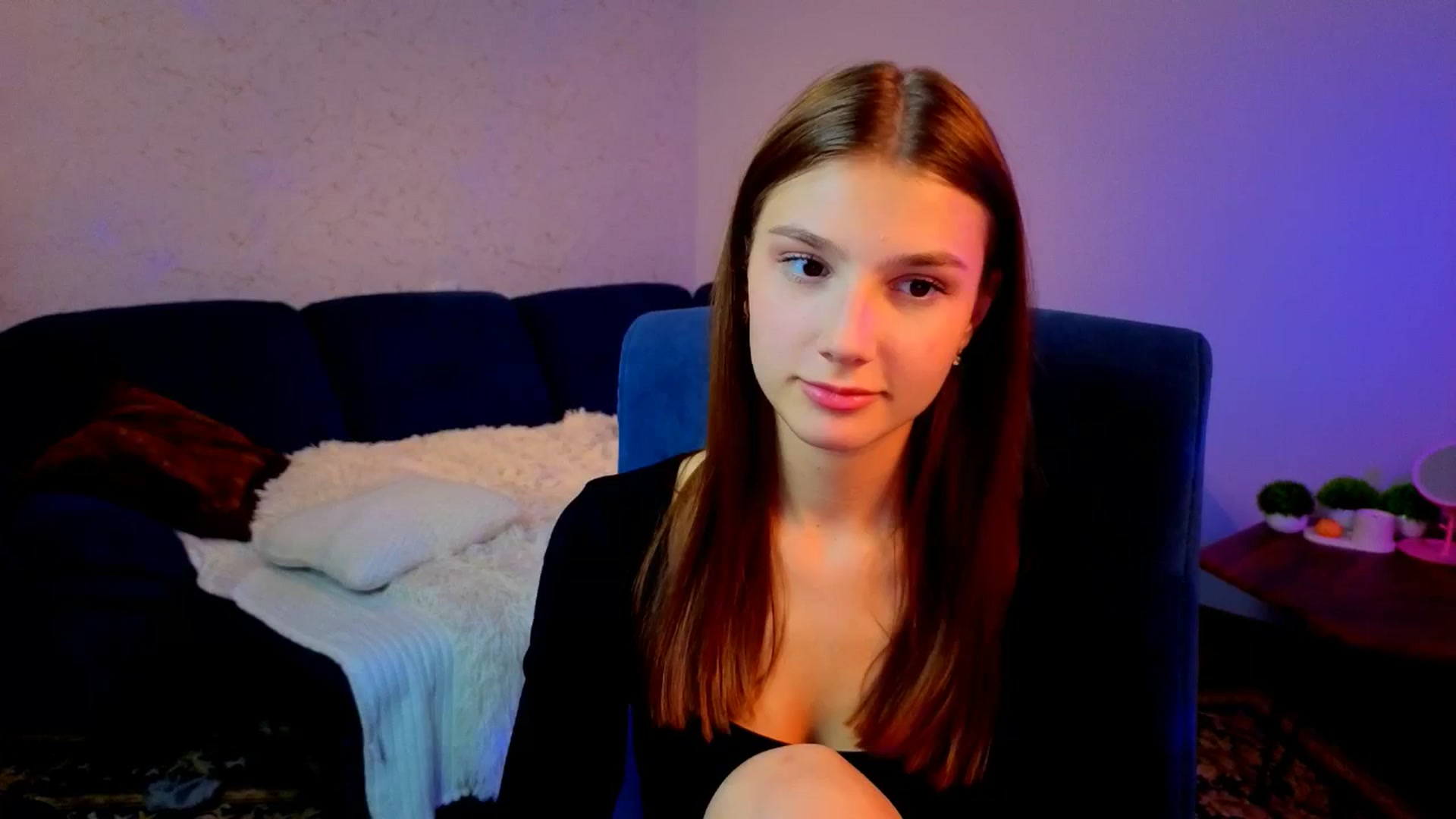 Gallery image thumbnail from AnnaHoney's myfreecams stream on, 12/30/2025, 09:34 image 4 of 20