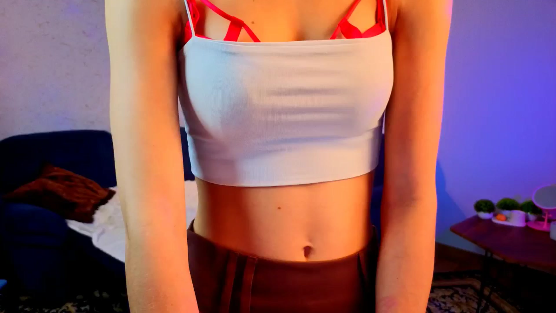 Gallery image thumbnail from AnnaHoney's myfreecams stream on, 01/02/2026, 09:37 image 10 of 20