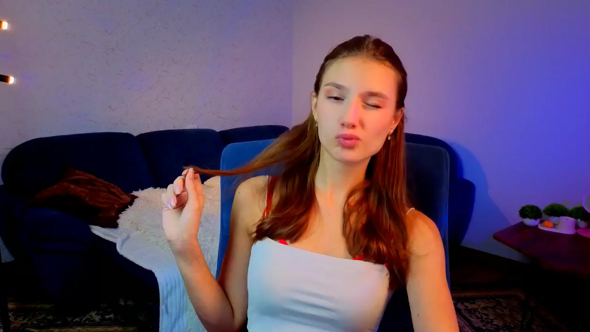 Gallery image thumbnail from AnnaHoney's myfreecams stream on, 01/02/2026, 09:37 image 1 of 20