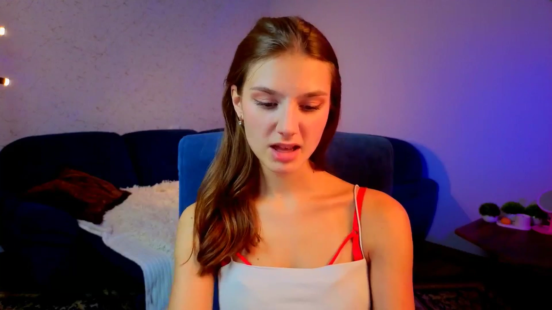 Gallery image thumbnail from AnnaHoney's myfreecams stream on, 01/02/2026, 10:29 image 17 of 20