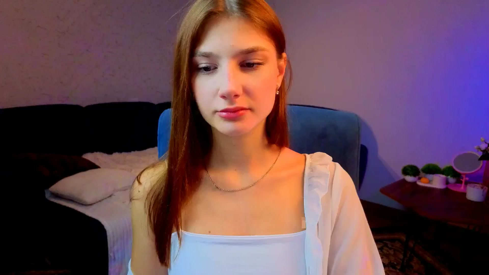 Gallery image thumbnail from AnnaHoney's myfreecams stream on, 01/05/2026, 02:27 image 6 of 20