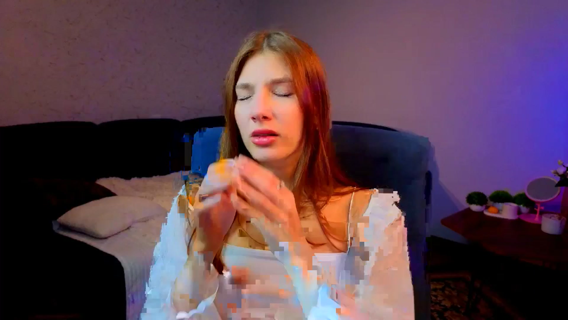 Gallery image thumbnail from AnnaHoney's myfreecams stream on, 01/05/2026, 02:27 image 2 of 20
