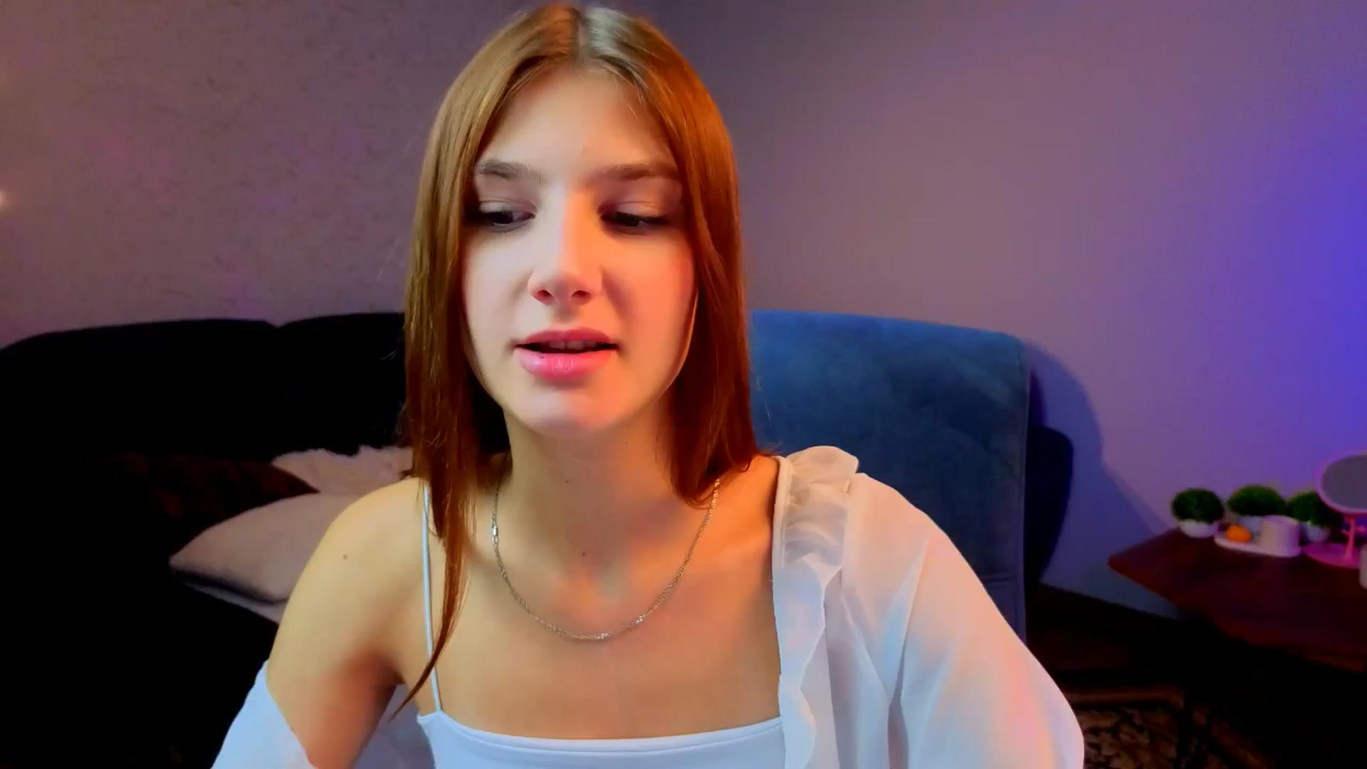 Gallery image thumbnail from AnnaHoney's myfreecams stream on, 01/05/2026, 04:04 image 13 of 20