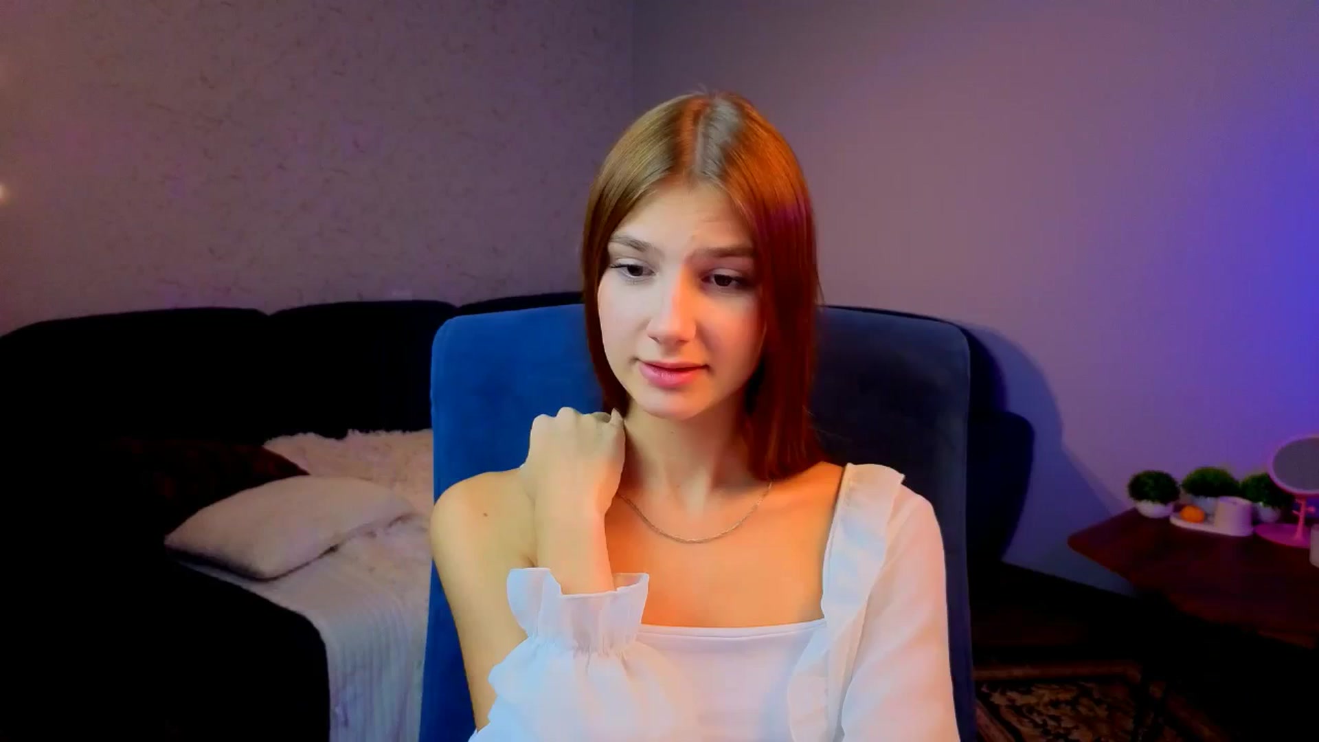 Gallery image thumbnail from AnnaHoney's myfreecams stream on, 01/05/2026, 04:04 image 20 of 20