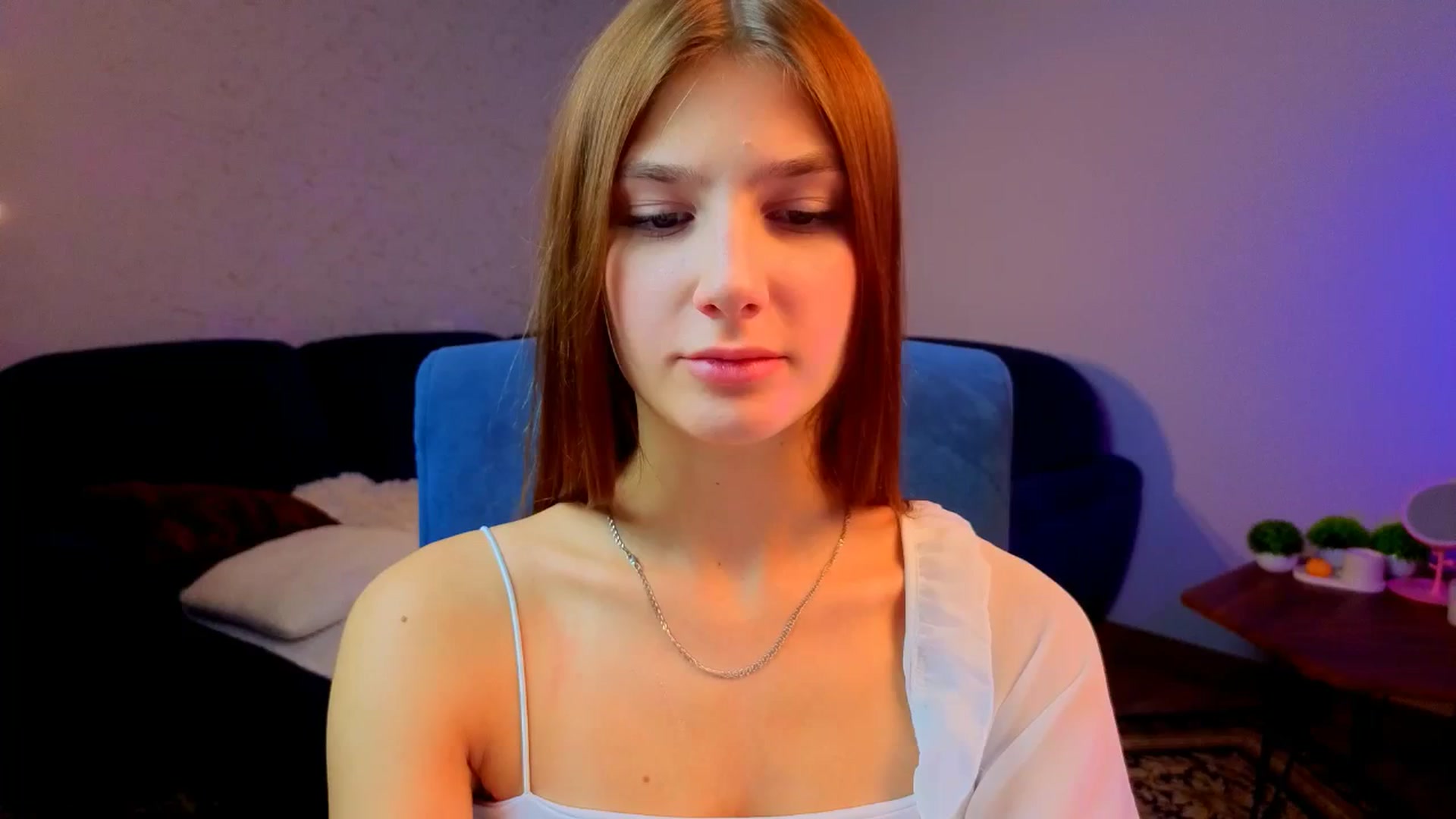 Gallery image thumbnail from AnnaHoney's myfreecams stream on, 01/05/2026, 04:54 image 1 of 20