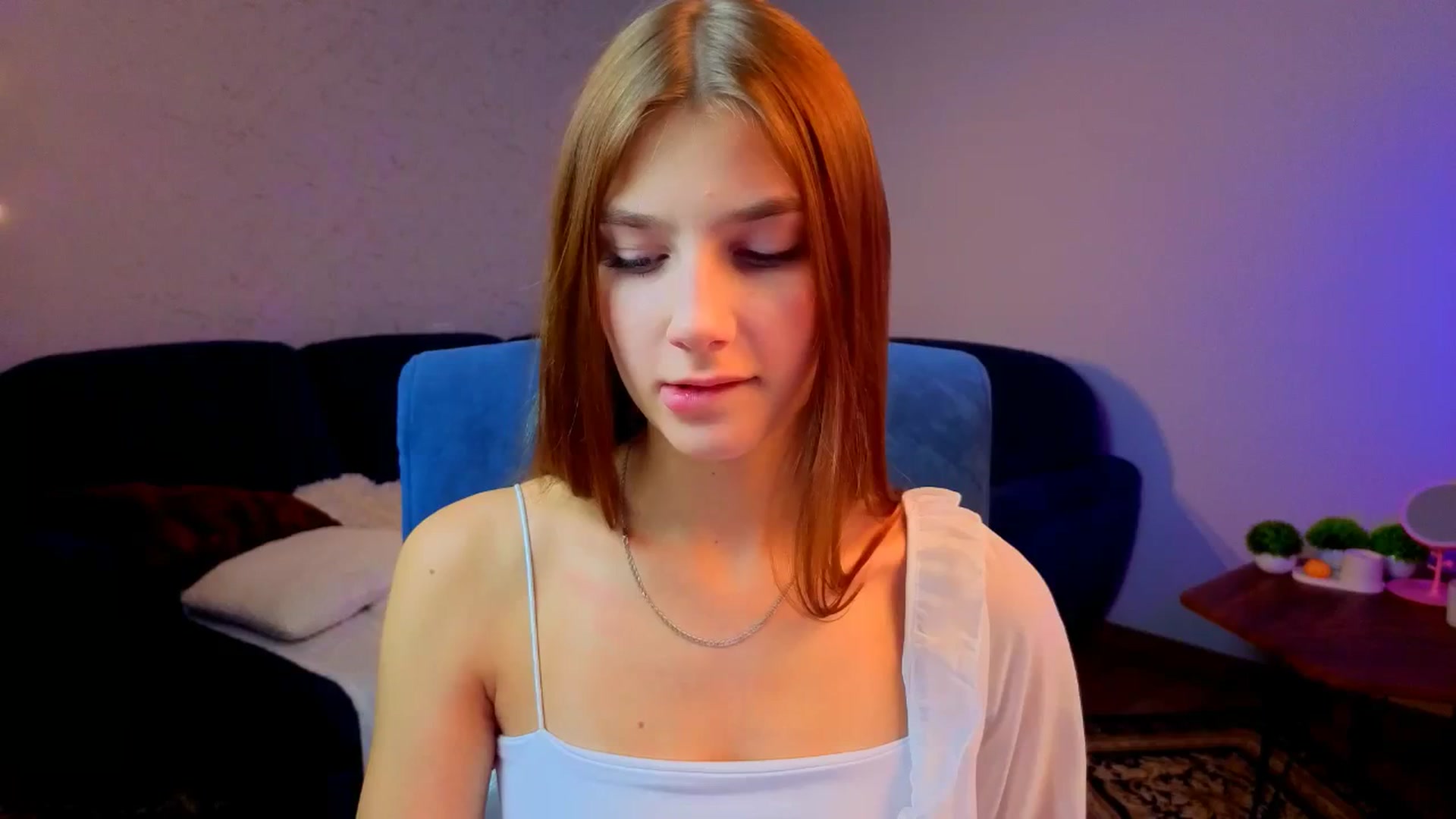 Gallery image thumbnail from AnnaHoney's myfreecams stream on, 01/05/2026, 04:54 image 4 of 20
