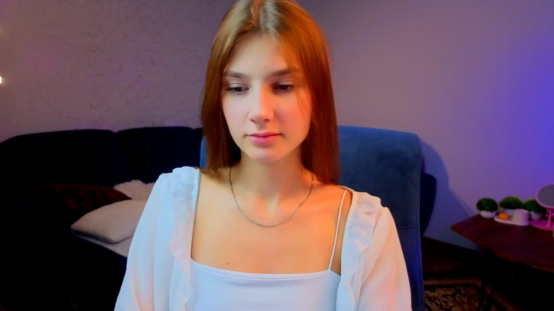 Gallery image thumbnail from AnnaHoney's myfreecams stream on, 01/05/2026, 04:54 image 16 of 20