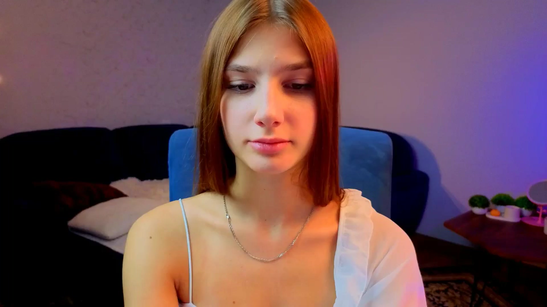 Gallery image thumbnail from AnnaHoney's myfreecams stream on, 01/05/2026, 04:54 image 2 of 20