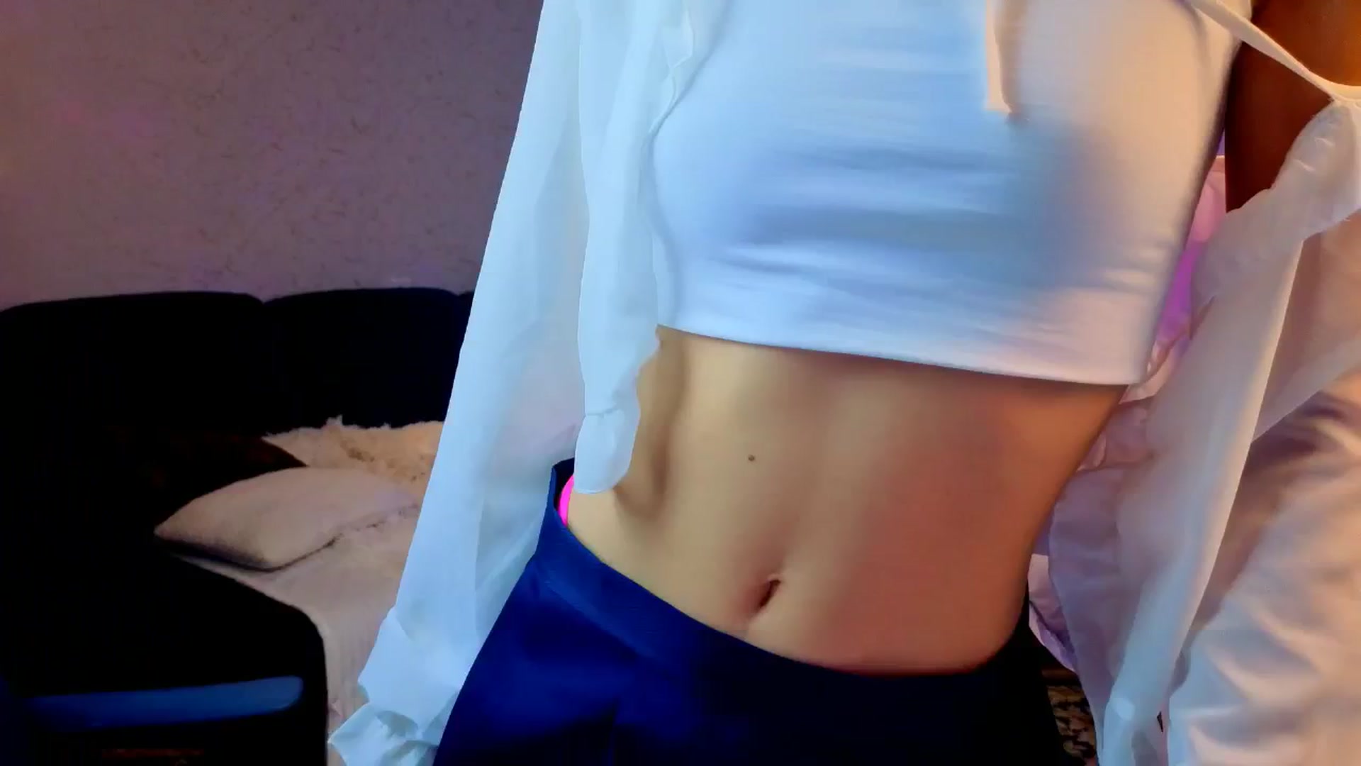 Gallery image thumbnail from AnnaHoney's myfreecams stream on, 01/05/2026, 08:03 image 1 of 20