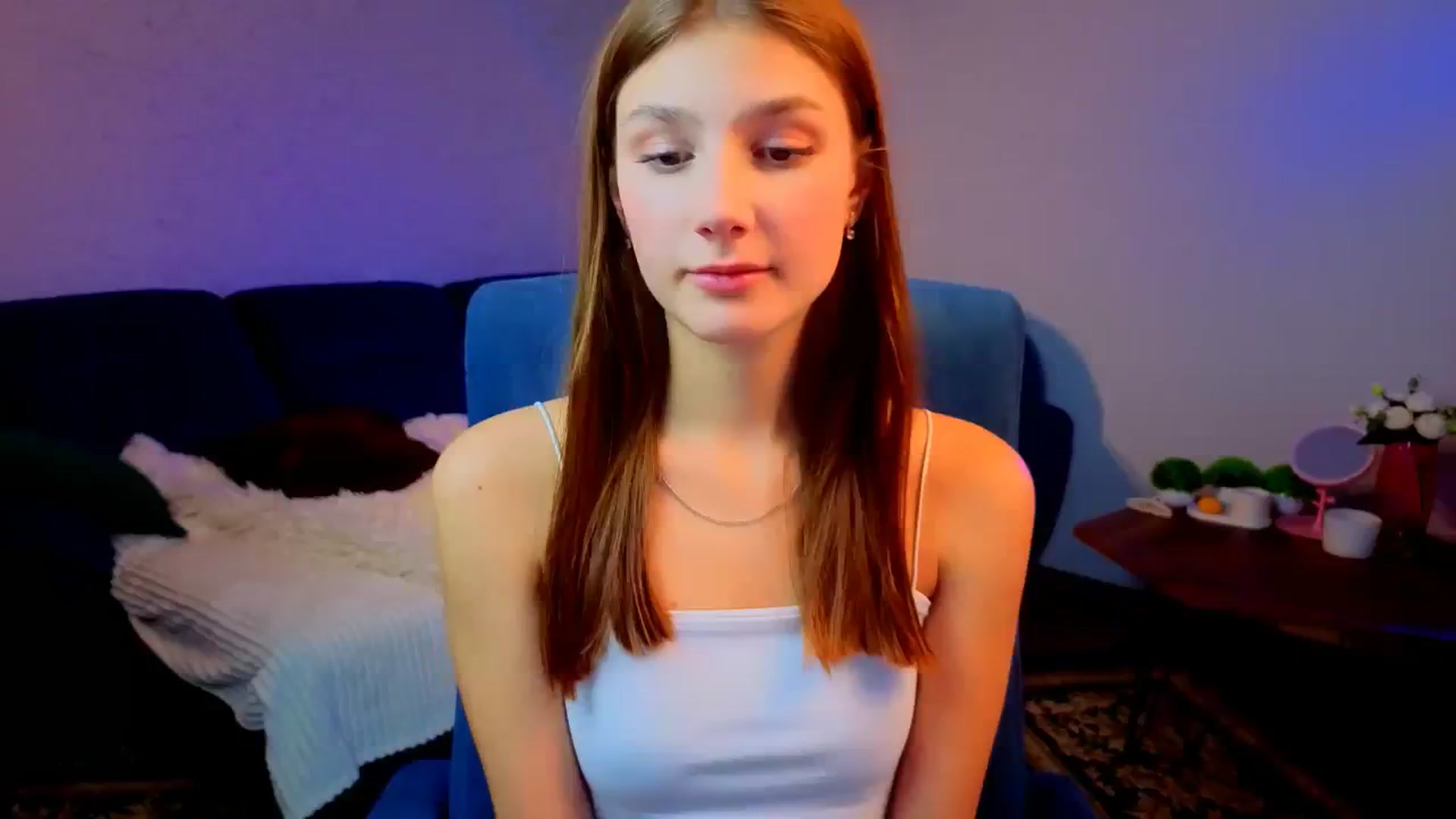 Gallery image thumbnail from AnnaHoney's myfreecams stream on, 01/08/2026, 09:25 image 1 of 20