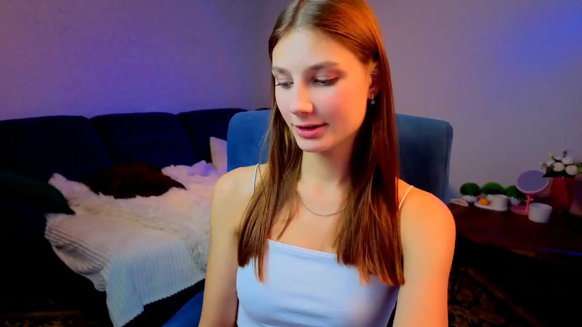 Gallery image thumbnail from AnnaHoney's myfreecams stream on, 01/08/2026, 09:25 image 2 of 20