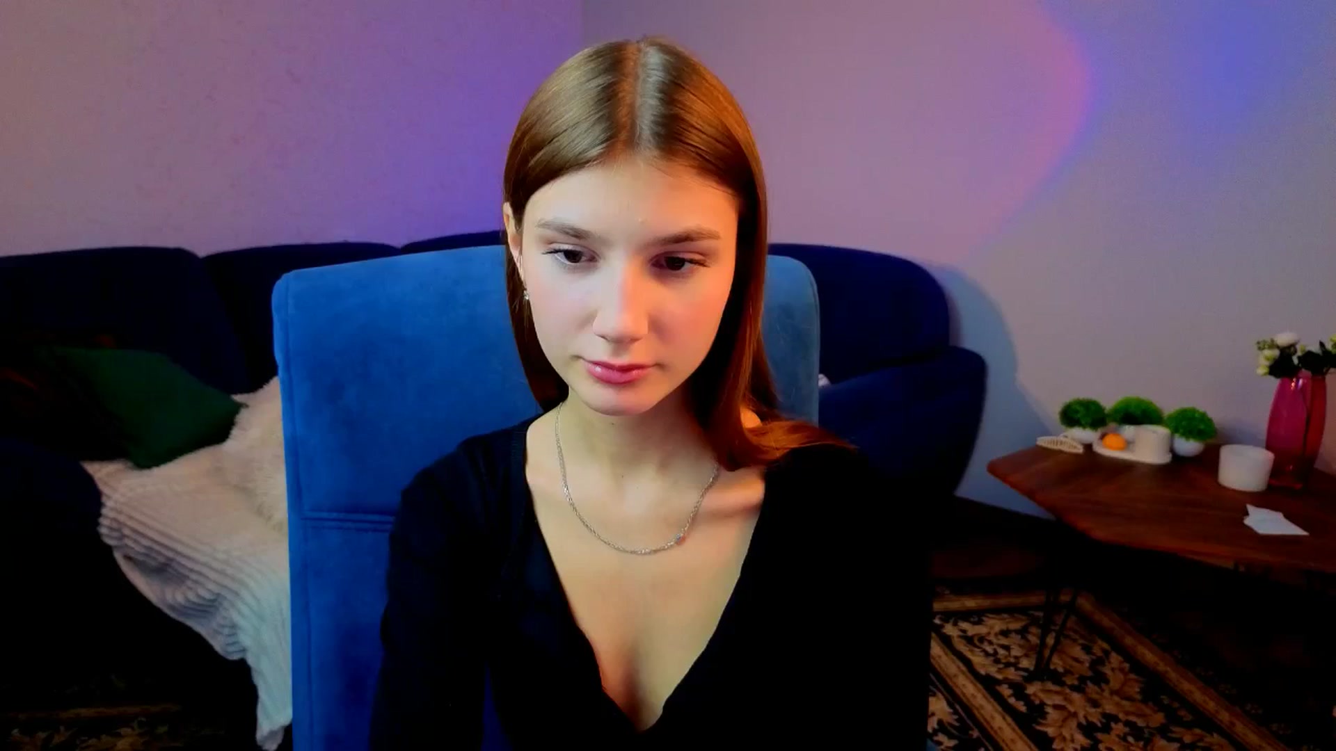 Gallery image thumbnail from AnnaHoney's myfreecams stream on, 01/11/2026, 07:30 image 17 of 20