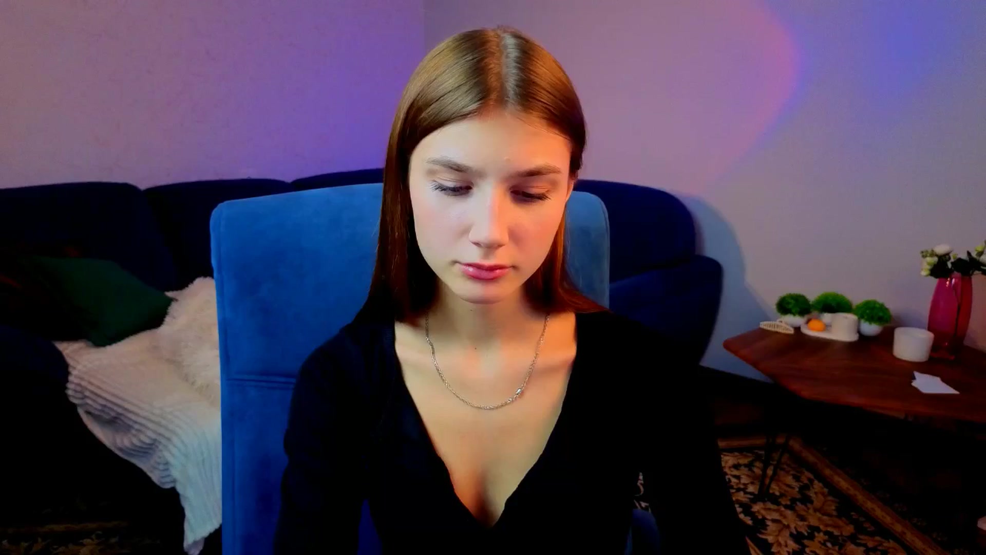 Gallery image thumbnail from AnnaHoney's myfreecams stream on, 01/11/2026, 07:30 image 12 of 20