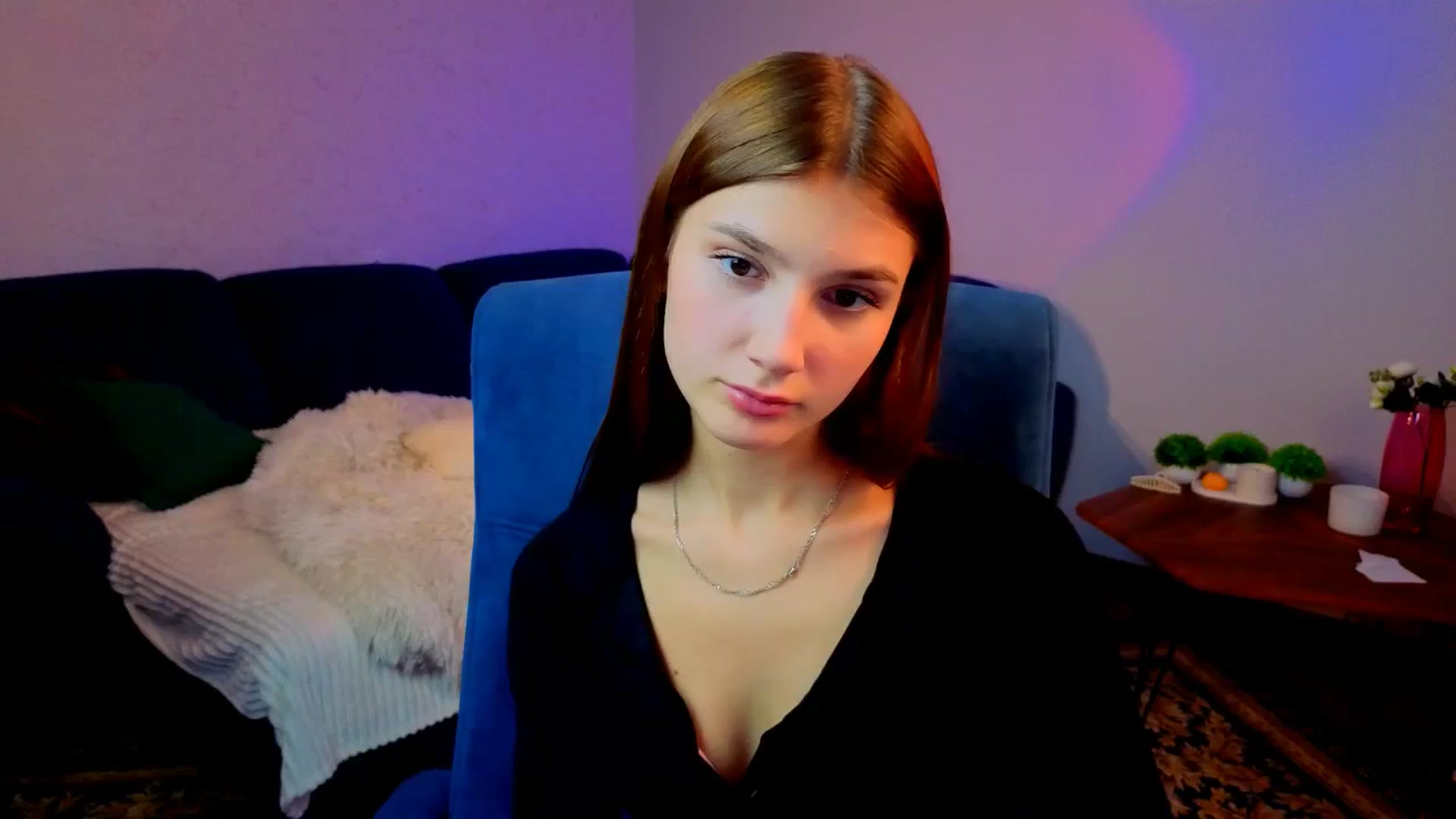 Gallery image thumbnail from AnnaHoney's myfreecams stream on, 01/11/2026, 07:30 image 19 of 20