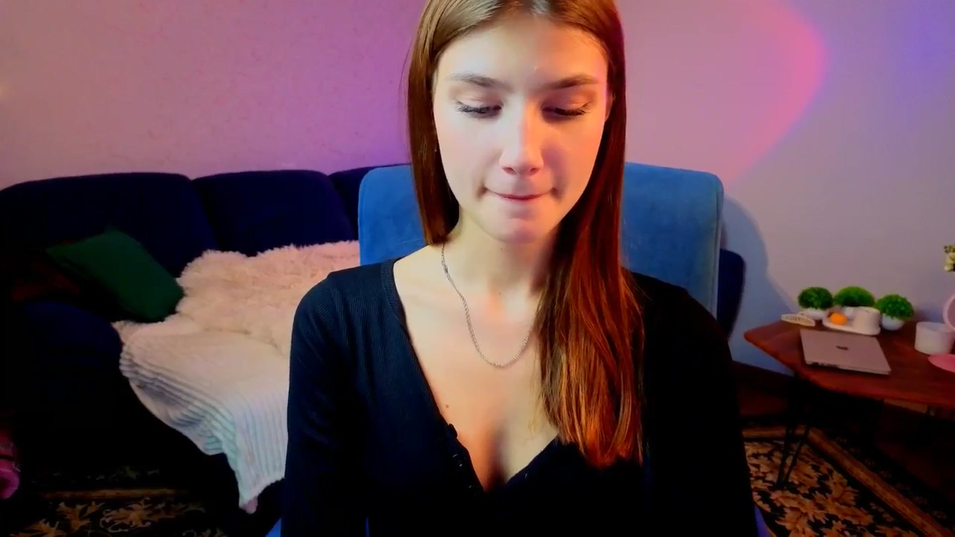 Gallery image thumbnail from AnnaHoney's myfreecams stream on, 01/12/2026, 04:18 image 17 of 20