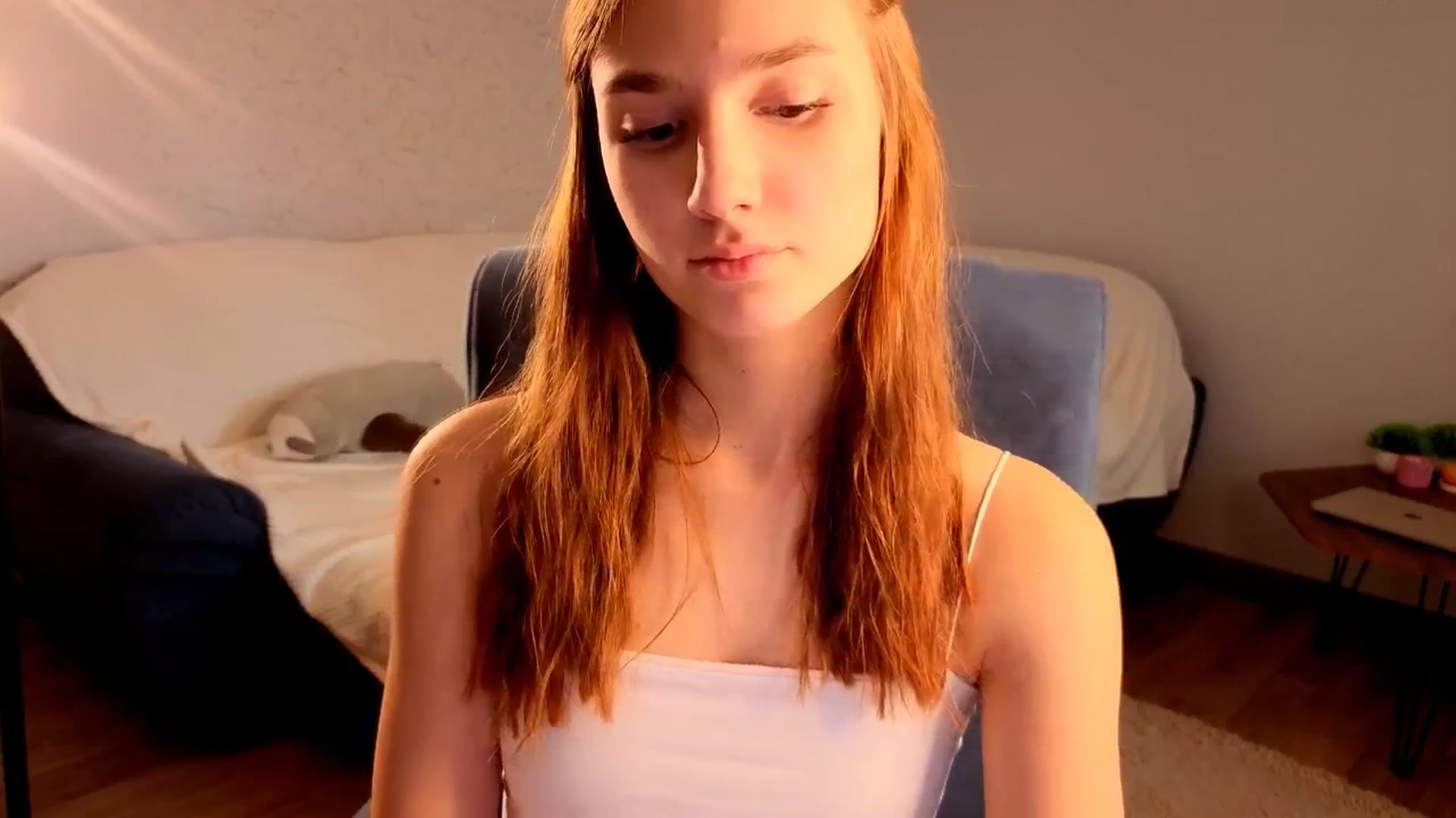 Gallery image thumbnail from AnnaHoney's myfreecams stream on, 03/18/2026, 09:05 image 8 of 20