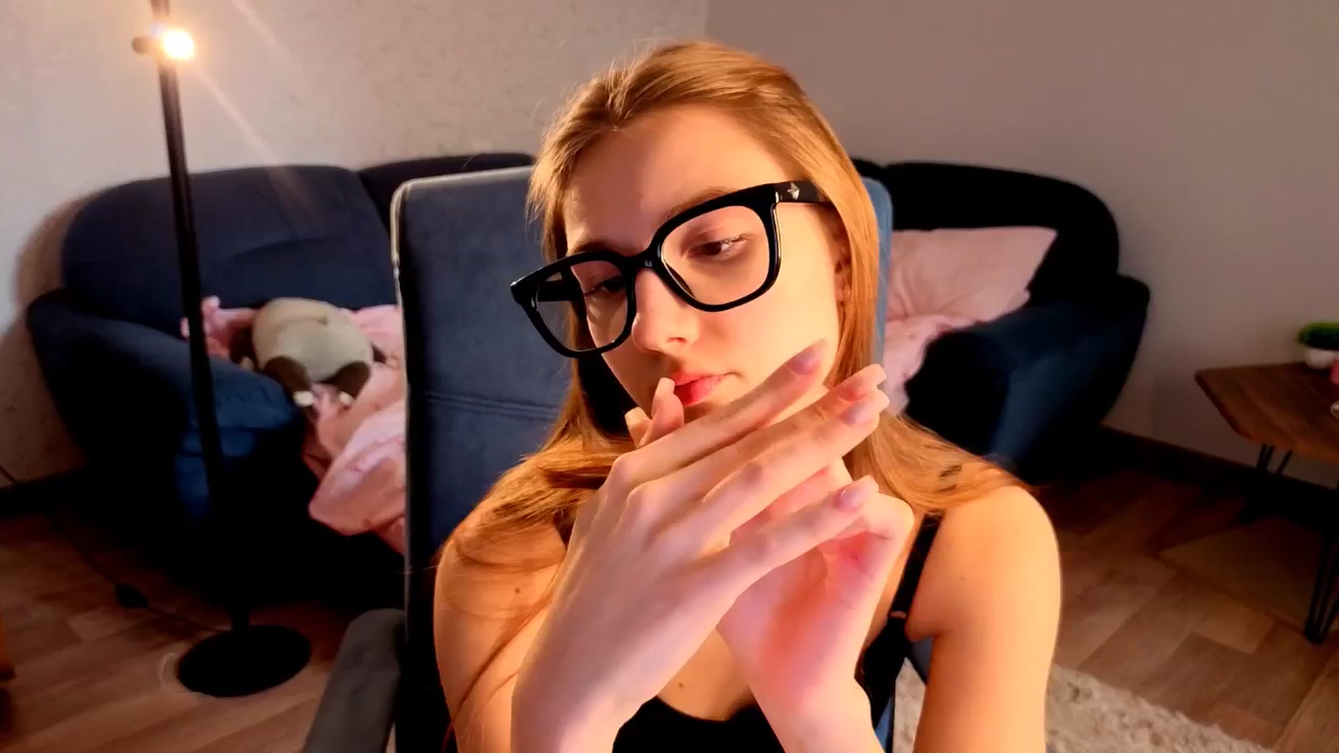 Gallery image thumbnail from AnnaHoney's myfreecams stream on, 04/02/2026, 08:06 image 8 of 20