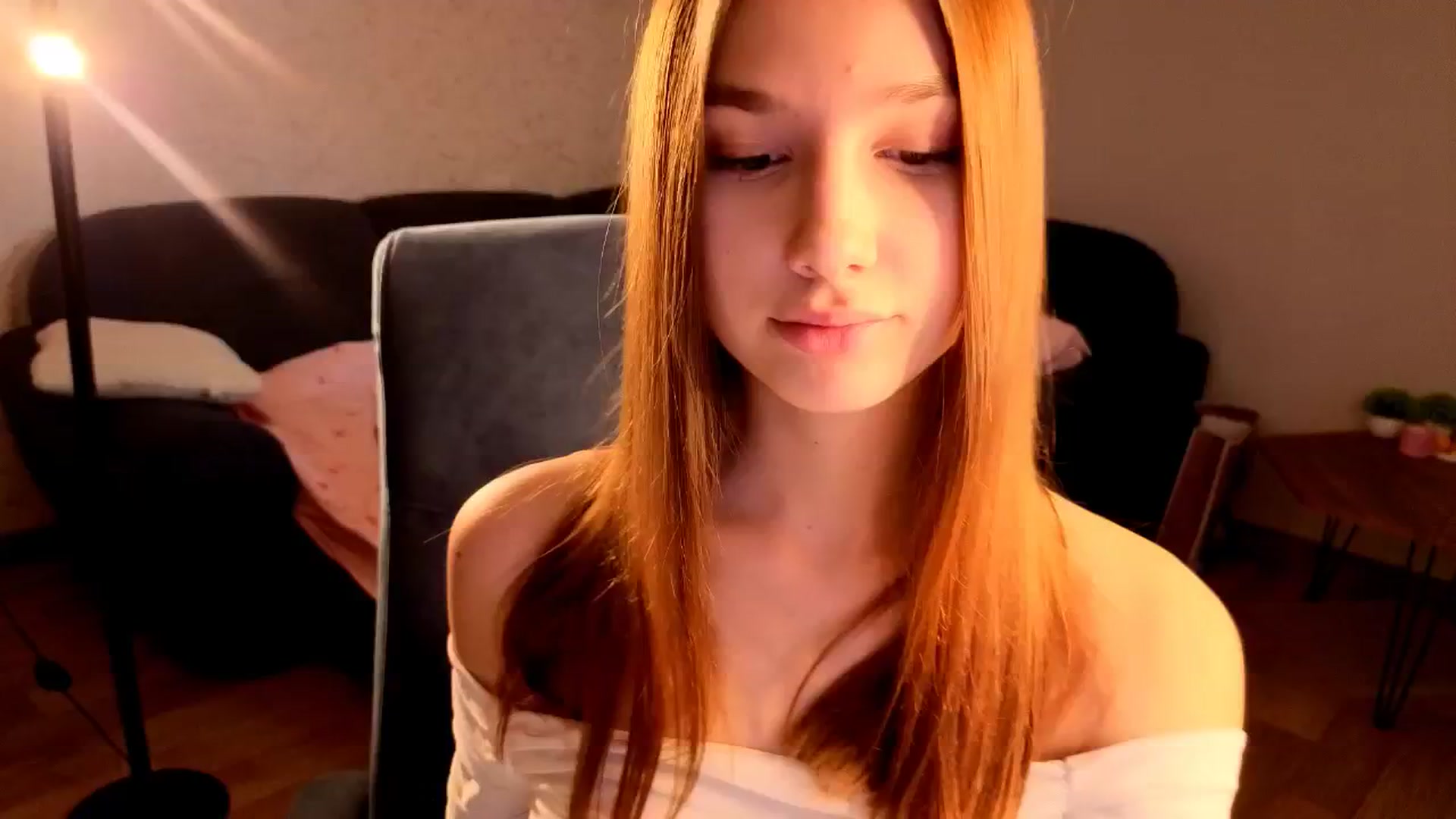 Gallery image thumbnail from AnnaHoney's myfreecams stream on, 04/06/2026, 03:16 image 10 of 20