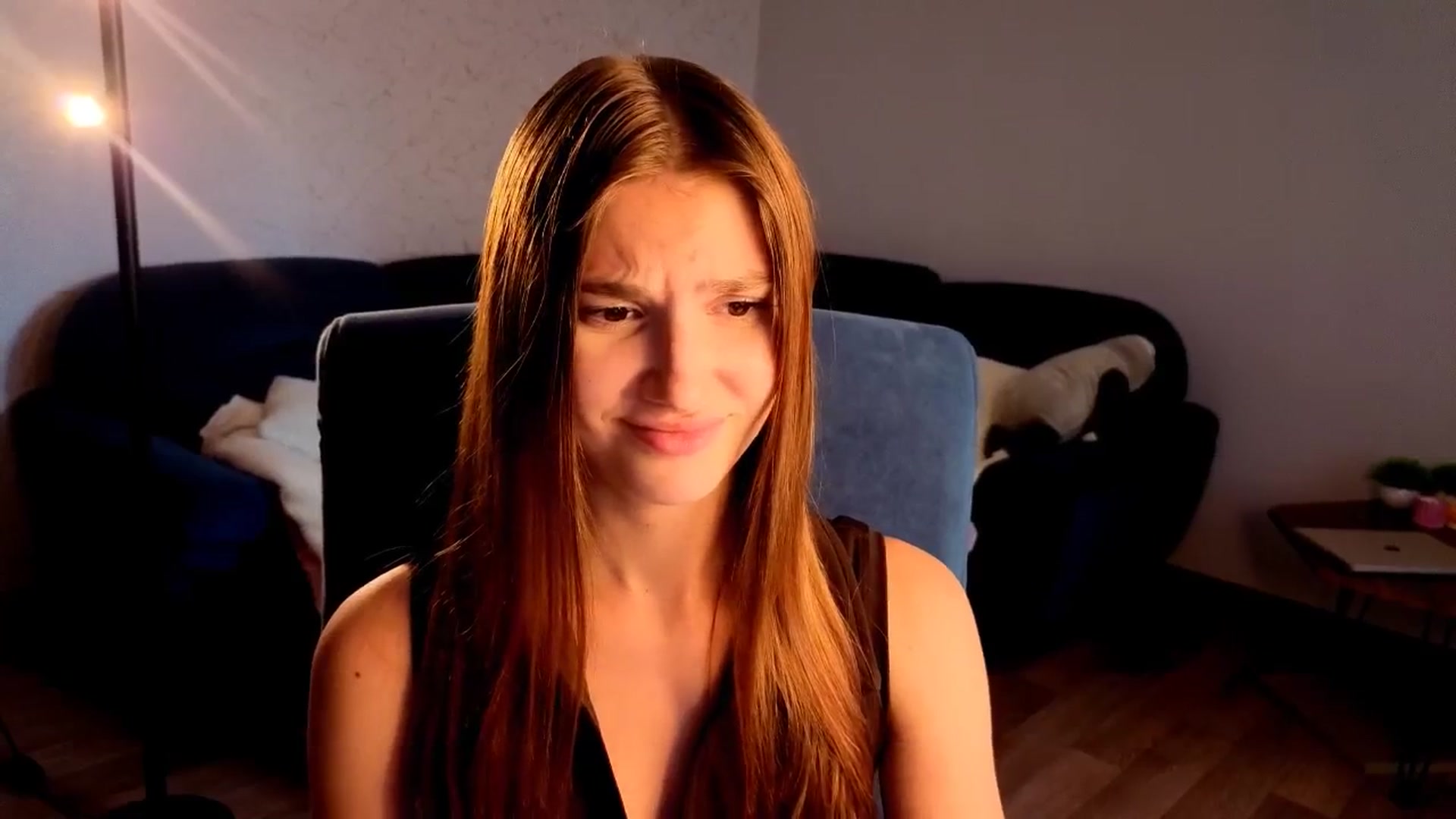 Gallery image thumbnail from AnnaHoney's myfreecams stream on, 04/20/2026, 08:20 image 9 of 20