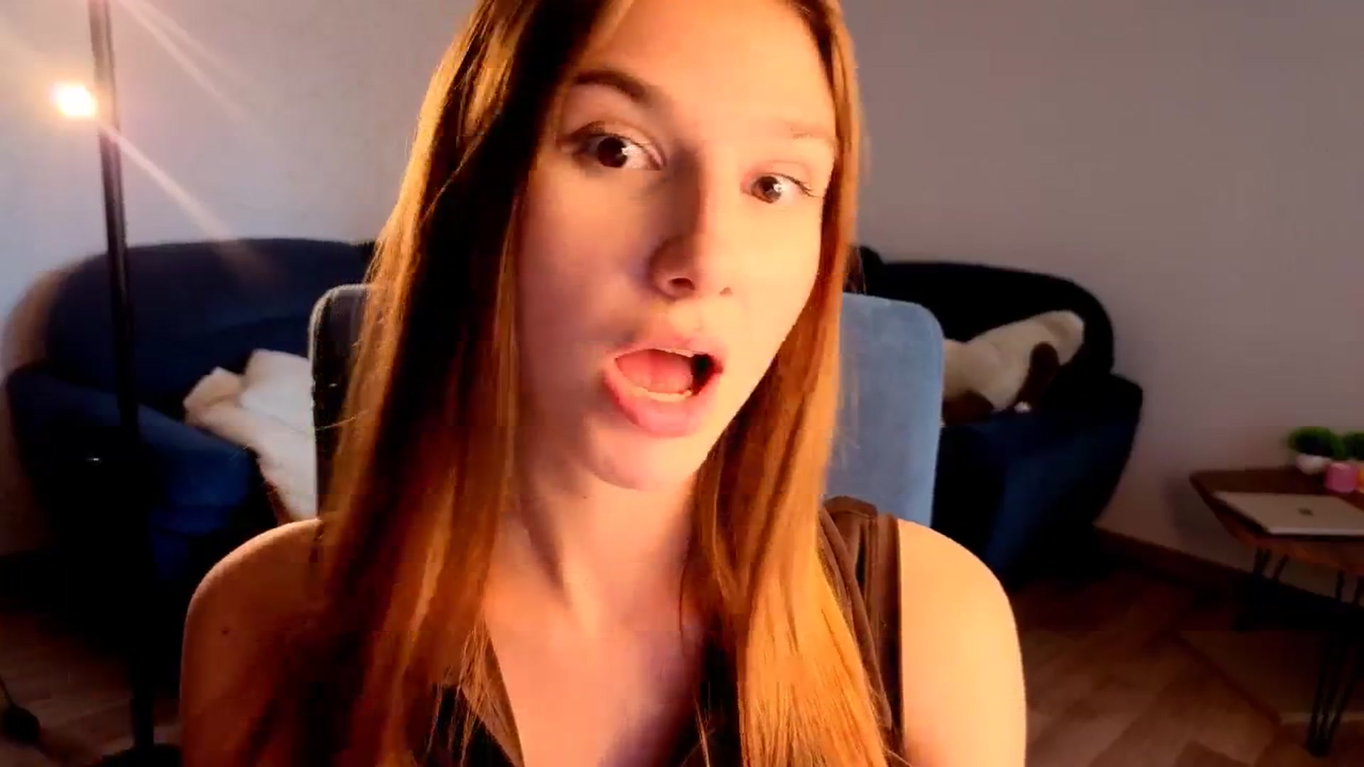 Gallery image thumbnail from AnnaHoney's myfreecams stream on, 04/20/2026, 08:20 image 8 of 20