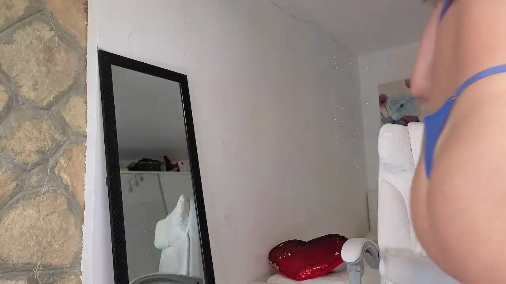 Gallery image thumbnail from AnnaKnows's myfreecams stream on, 06/15/2026, 24:00 image 14 of 20