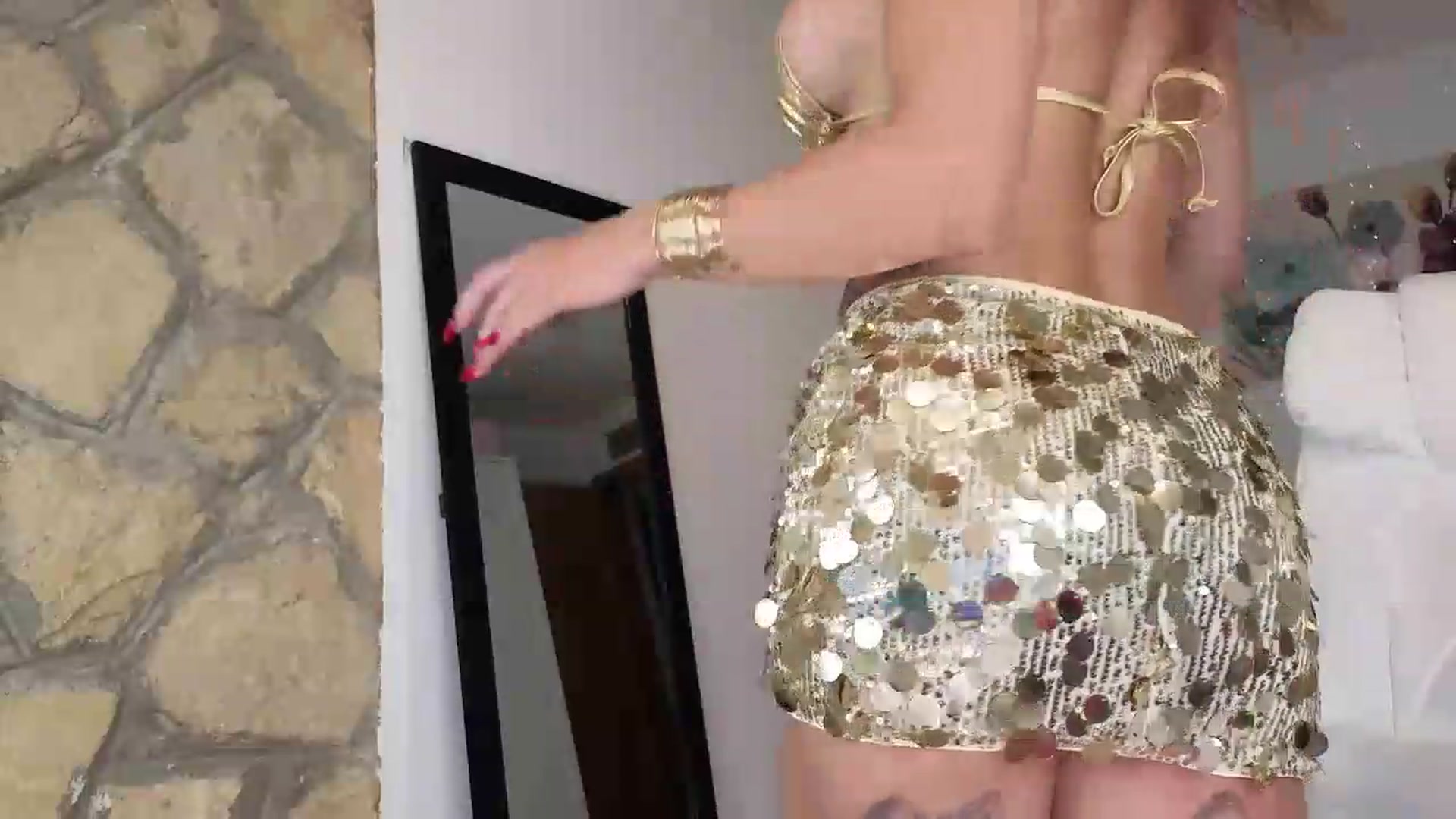 Gallery image thumbnail from AnnaKnows's myfreecams stream on, 06/23/2026, 21:57 image 6 of 20