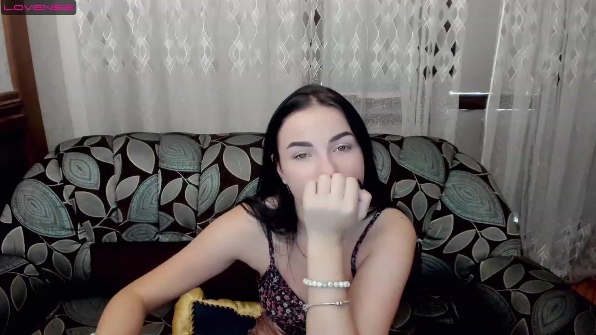 Gallery image thumbnail from AnnaLonger's myfreecams stream on, 07/24/2023, 15:50 image 4 of 20