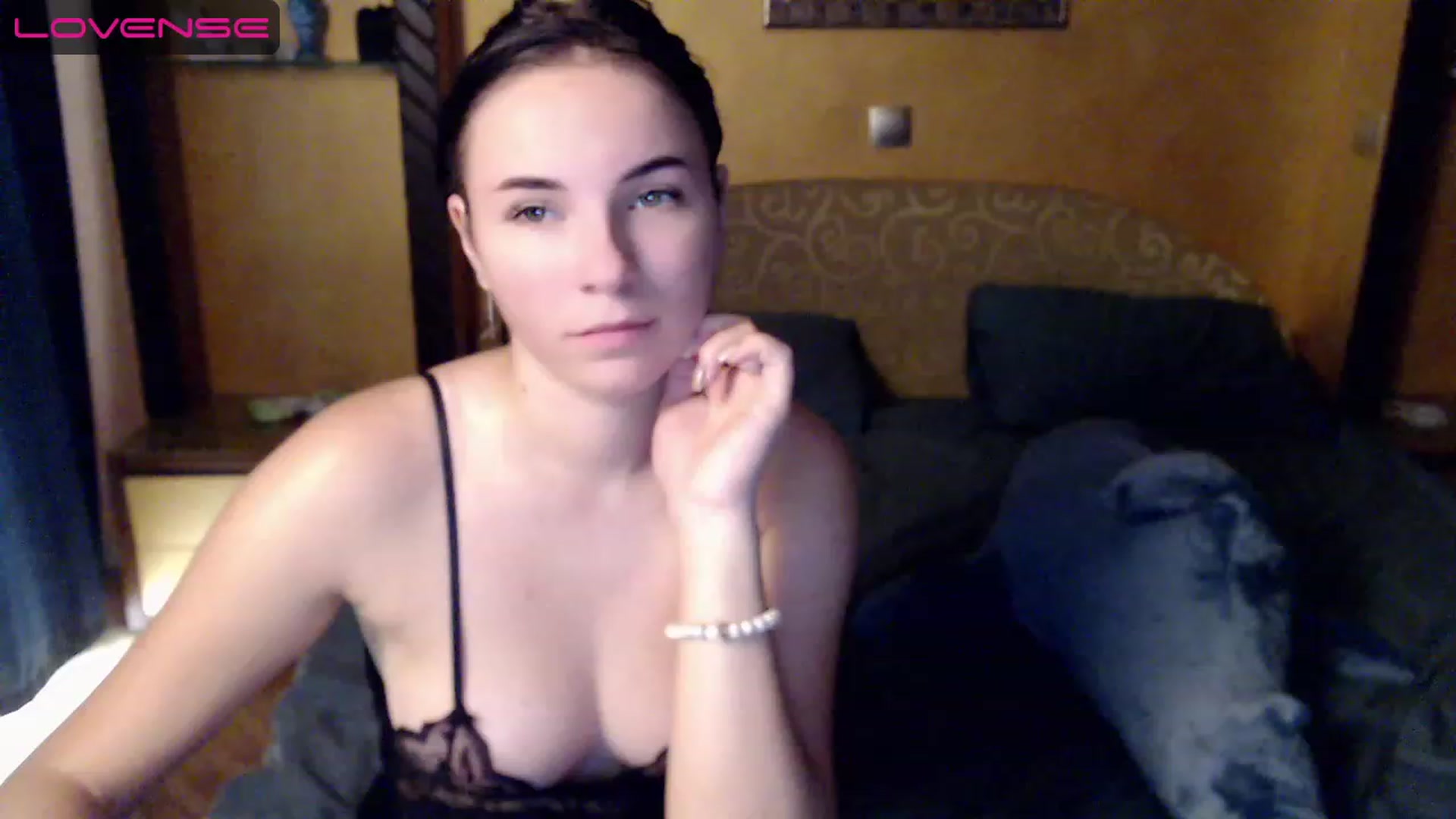 Gallery image thumbnail from AnnaLonger's myfreecams stream on, 08/16/2023, 10:02 image 8 of 20