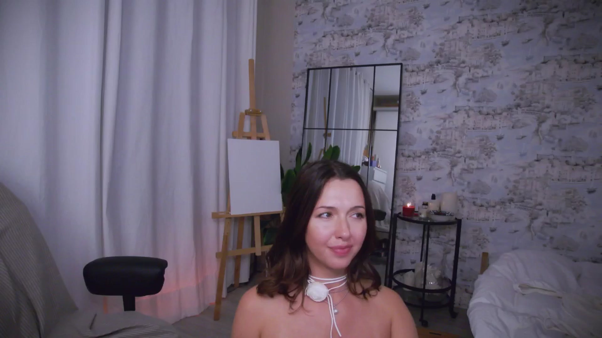 Gallery image thumbnail from AnnaLoveis's myfreecams stream on, 09/14/2025, 18:10 image 15 of 20
