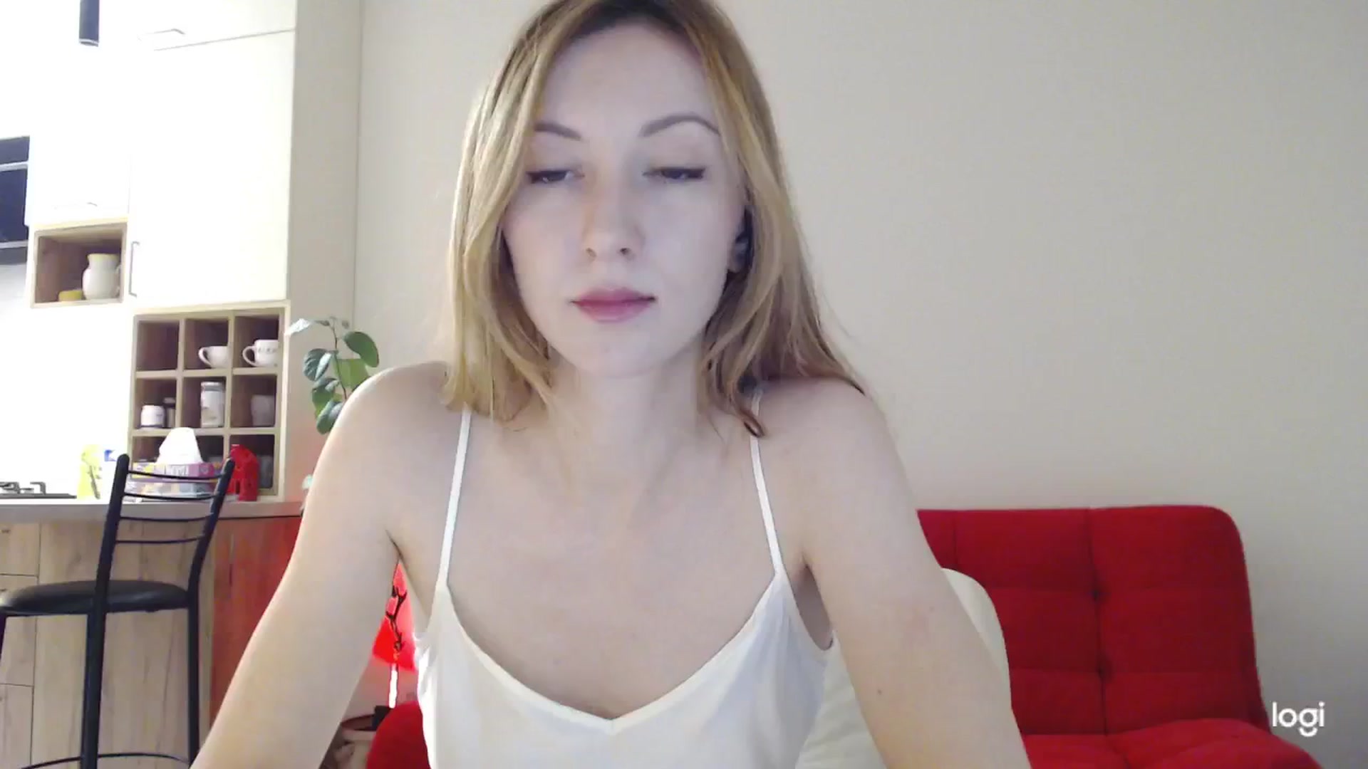 Gallery image thumbnail from AnnaLuv's myfreecams stream on, 11/11/2024, 24:08 image 16 of 20