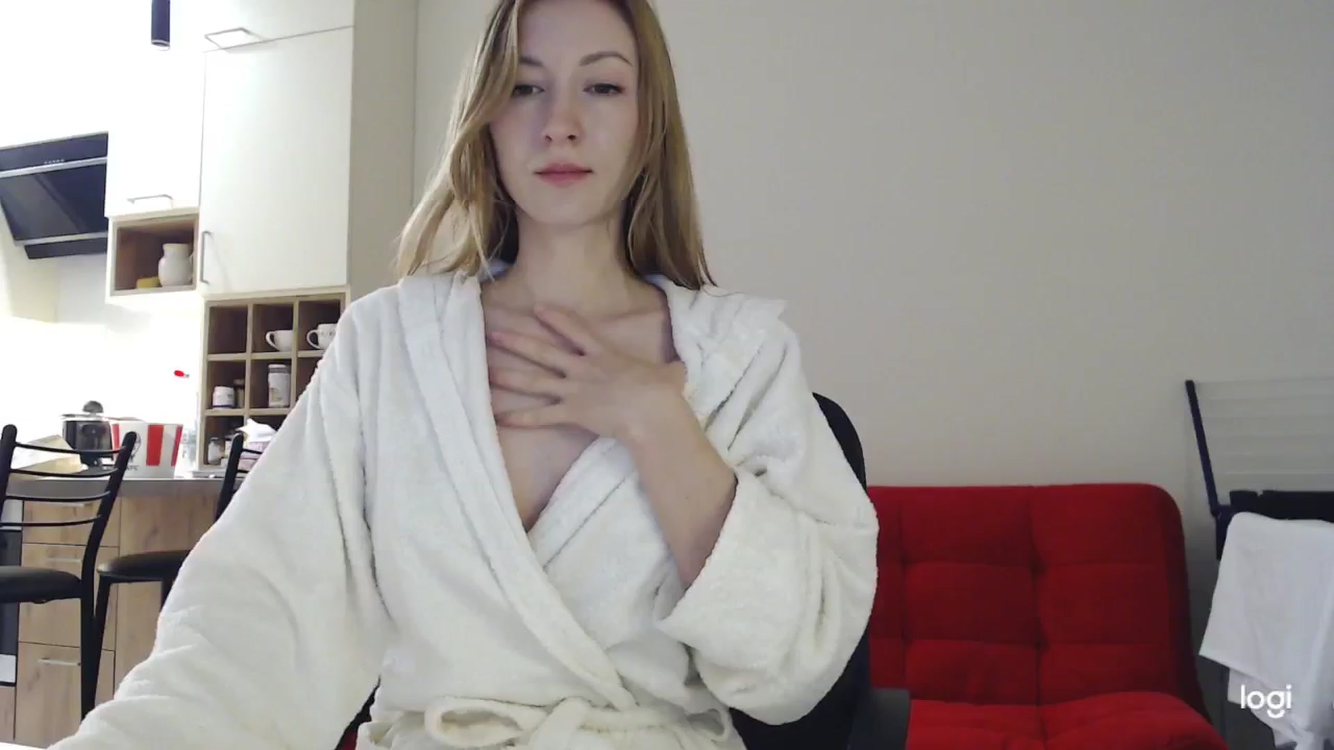 Gallery image thumbnail from AnnaLuv's myfreecams stream on, 11/13/2024, 02:40 image 10 of 20