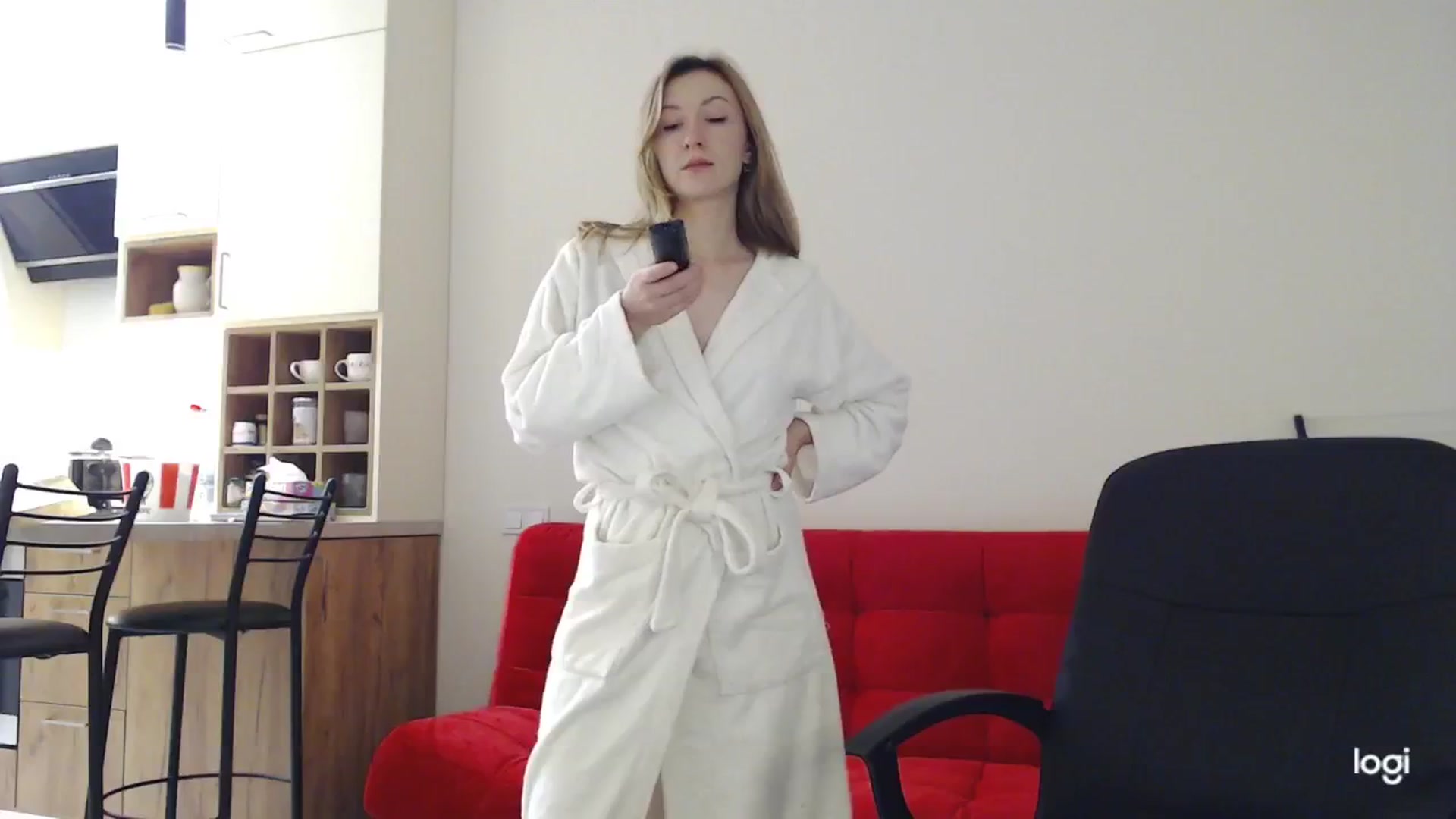 Gallery image thumbnail from AnnaLuv's myfreecams stream on, 11/13/2024, 02:40 image 11 of 20