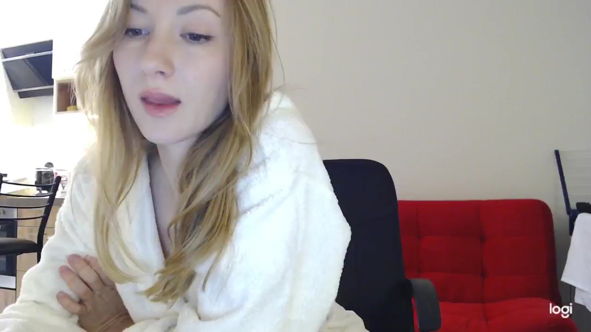 Gallery image thumbnail from AnnaLuv's myfreecams stream on, 11/13/2024, 02:40 image 13 of 20