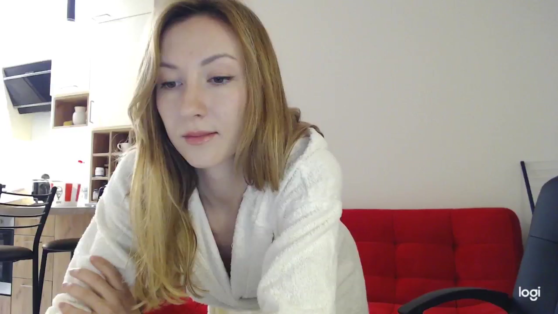 Gallery image thumbnail from AnnaLuv's myfreecams stream on, 11/13/2024, 02:40 image 14 of 20