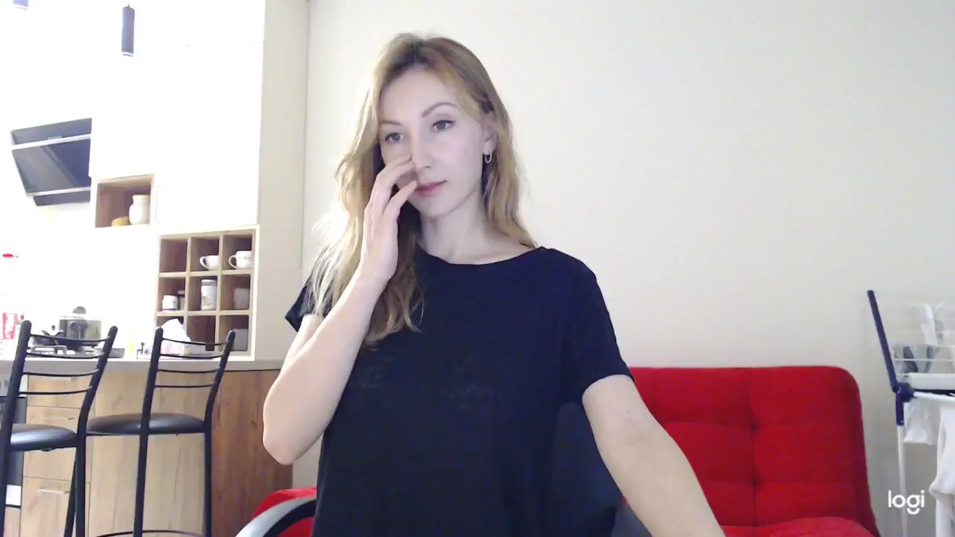 Gallery image thumbnail from AnnaLuv's myfreecams stream on, 11/20/2024, 24:39 image 6 of 20