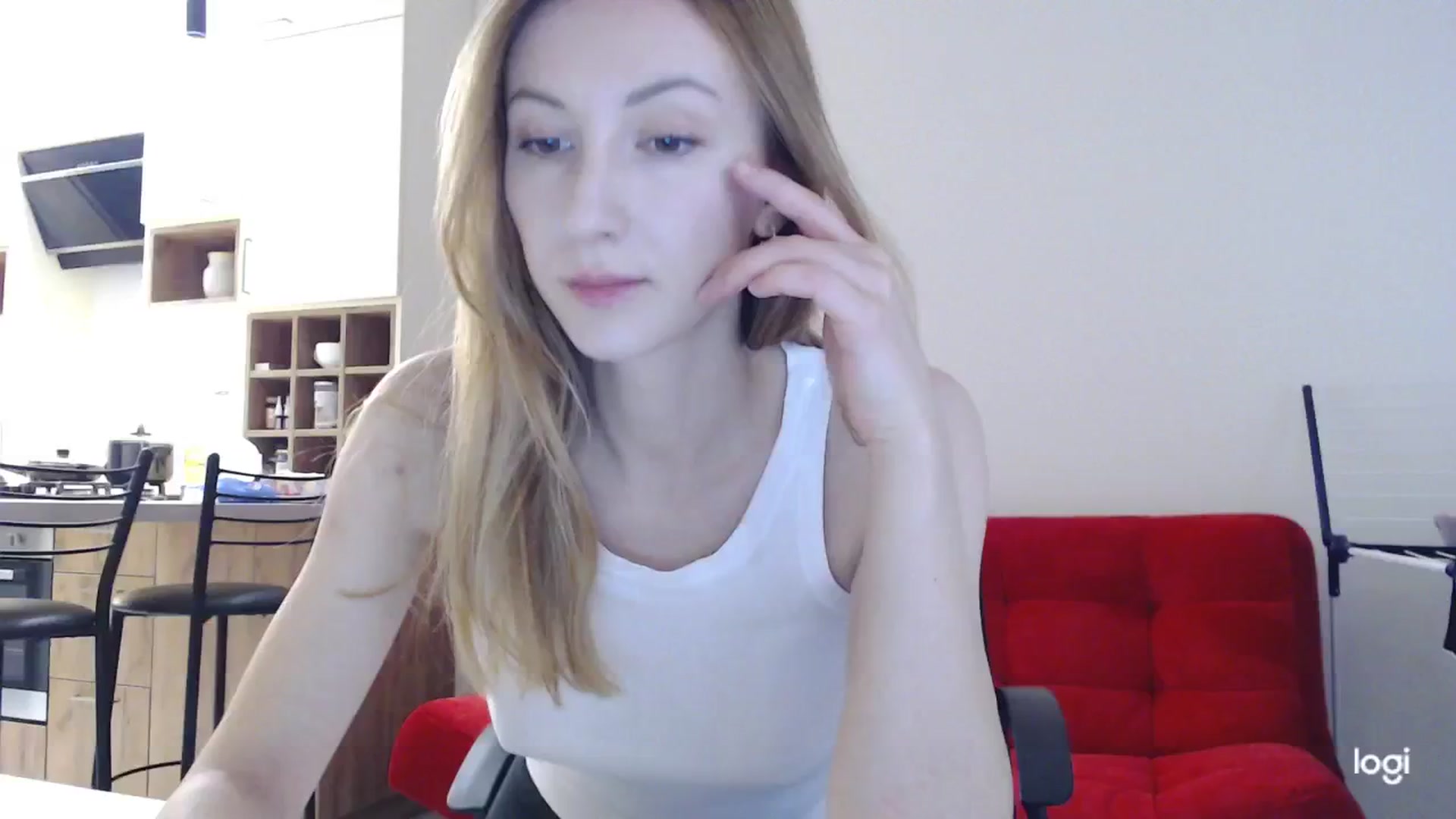 Gallery image thumbnail from AnnaLuv's myfreecams stream on, 12/03/2024, 10:50 image 1 of 20