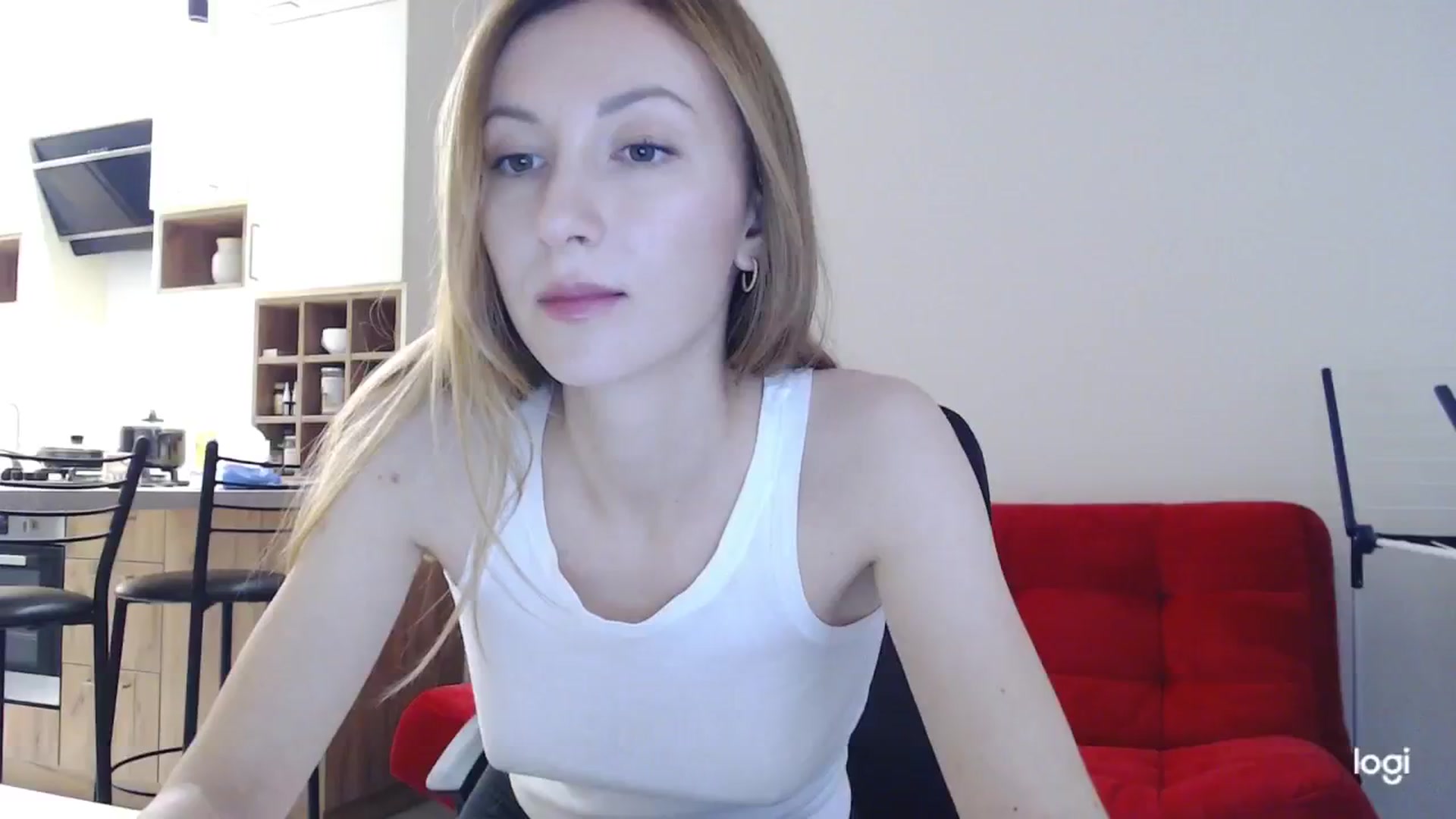 Gallery image thumbnail from AnnaLuv's myfreecams stream on, 12/03/2024, 13:27 image 5 of 20