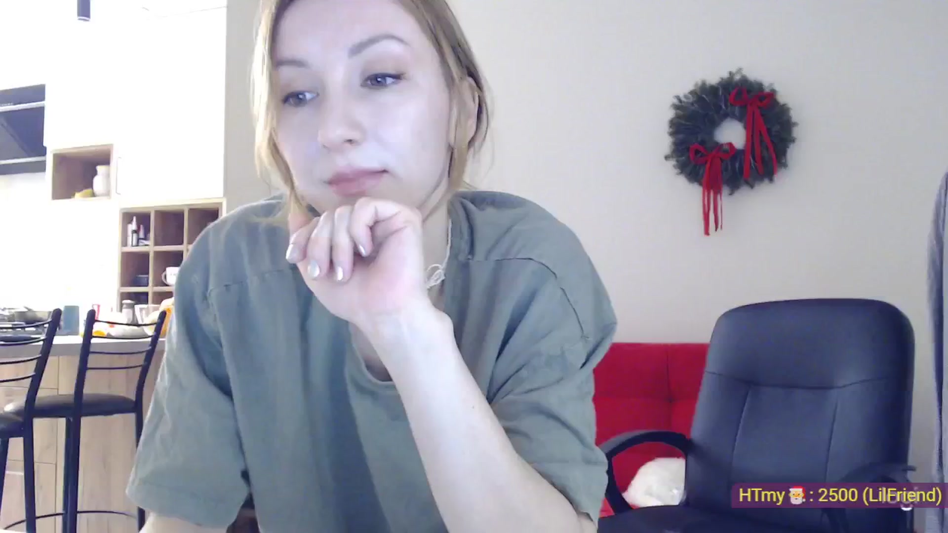 Gallery image thumbnail from AnnaLuv's myfreecams stream on, 12/24/2024, 20:19 image 11 of 20