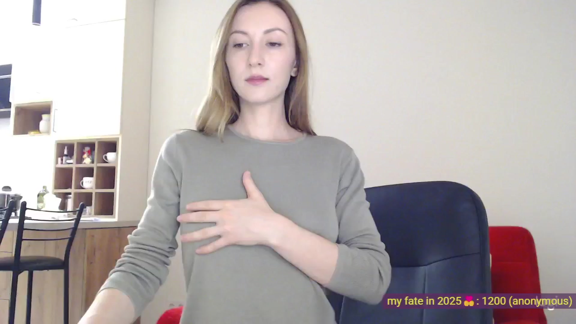 Gallery image thumbnail from AnnaLuv's myfreecams stream on, 01/19/2025, 23:04 image 18 of 20