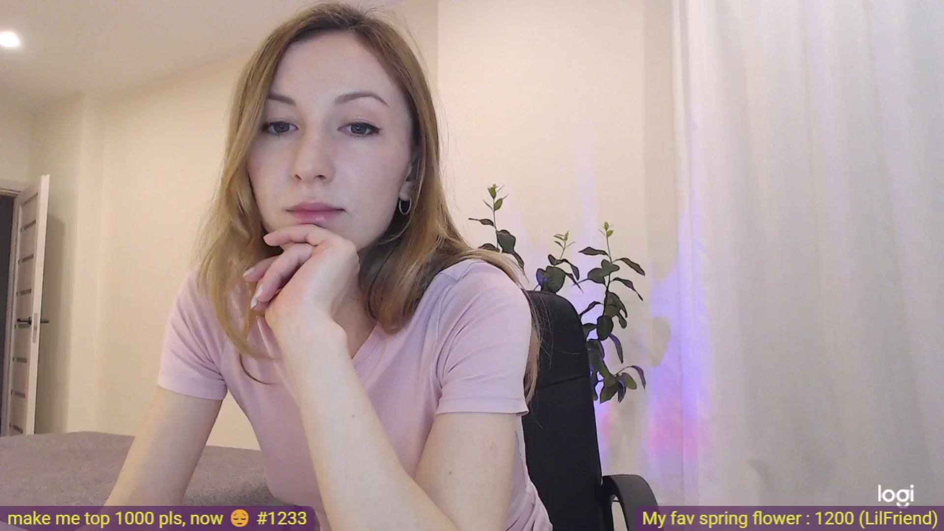 Gallery image thumbnail from AnnaLuv's myfreecams stream on, 03/21/2025, 22:40 image 15 of 20