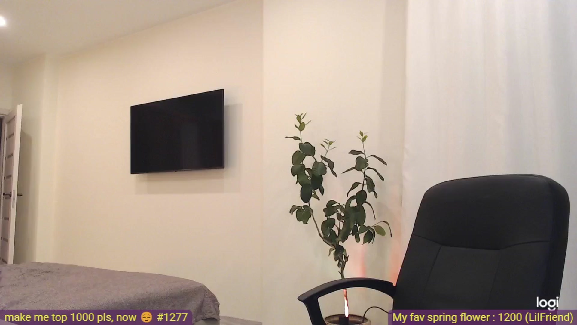 Gallery image thumbnail from AnnaLuv's myfreecams stream on, 03/22/2025, 23:50 image 1 of 20