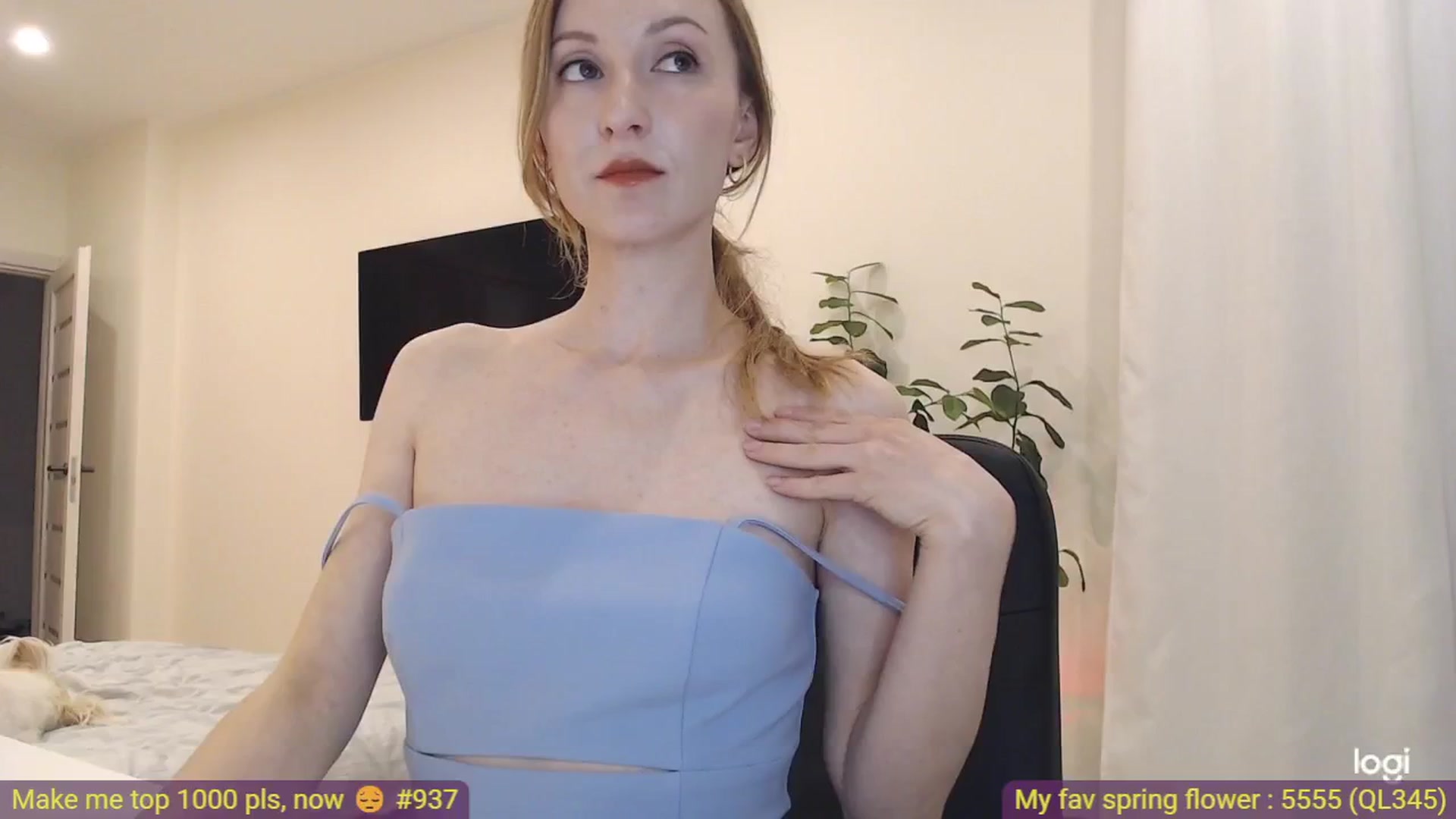 Gallery image thumbnail from AnnaLuv's myfreecams stream on, 03/28/2025, 23:48 image 14 of 20