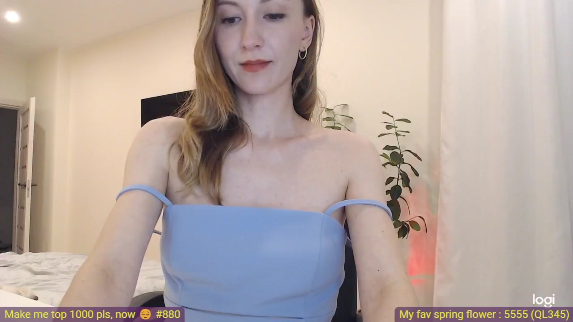Gallery image thumbnail from AnnaLuv's myfreecams stream on, 03/28/2025, 23:48 image 18 of 20