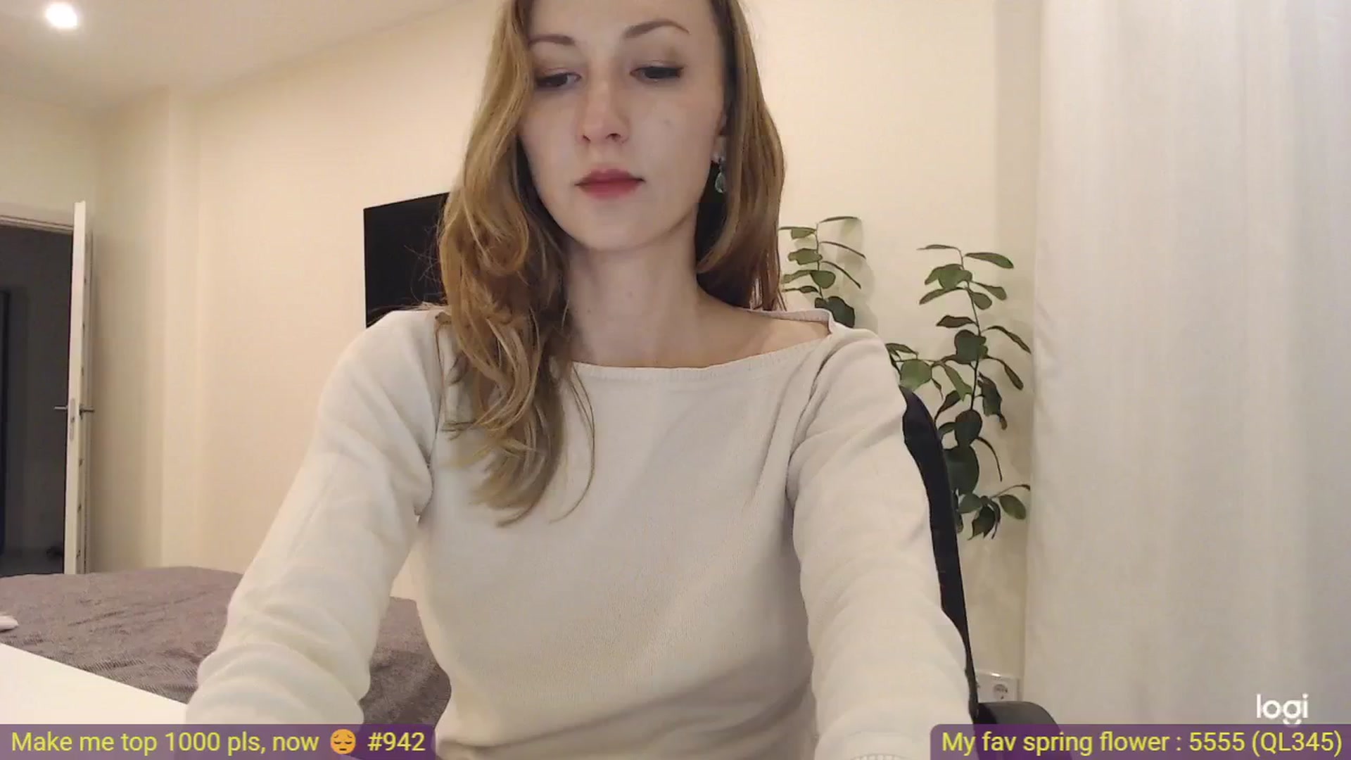 Gallery image thumbnail from AnnaLuv's myfreecams stream on, 03/30/2025, 23:38 image 5 of 20