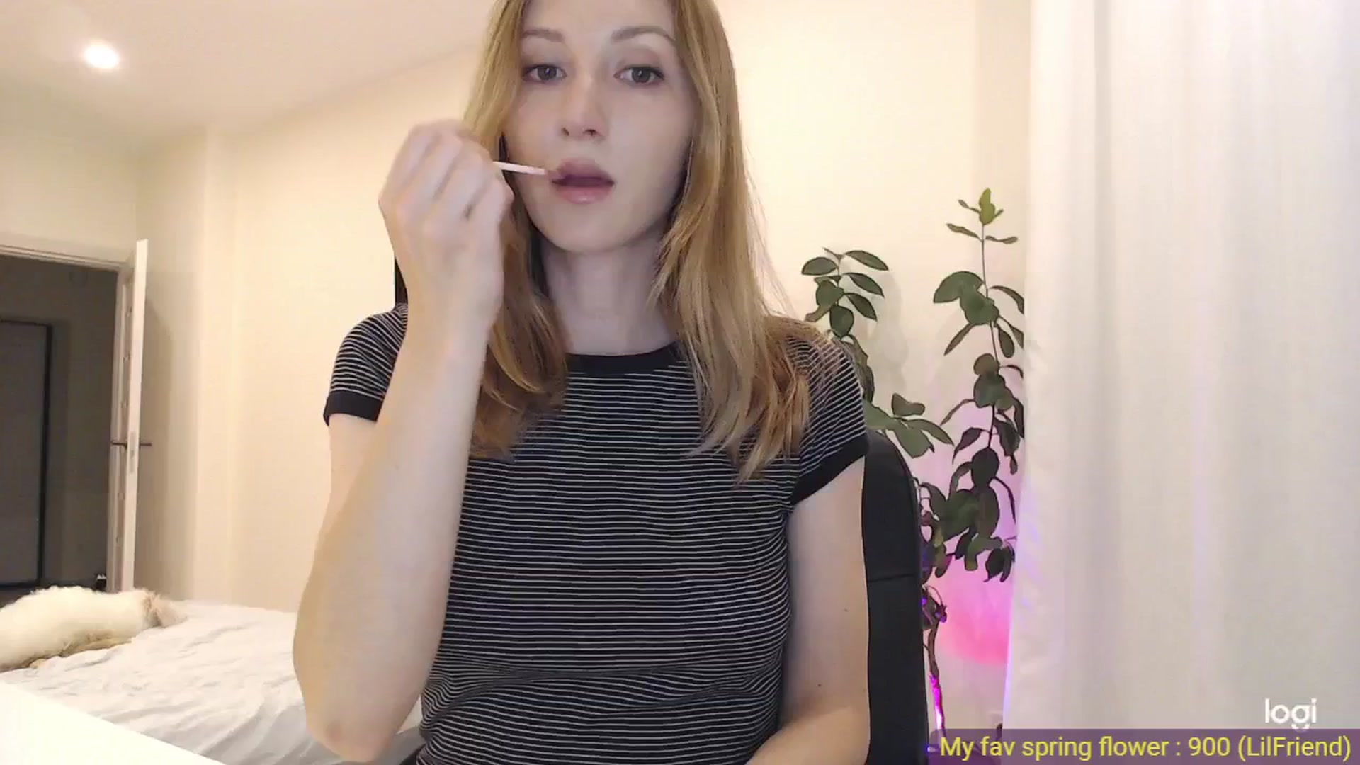 Gallery image thumbnail from AnnaLuv's myfreecams stream on, 05/20/2025, 23:20 image 8 of 20